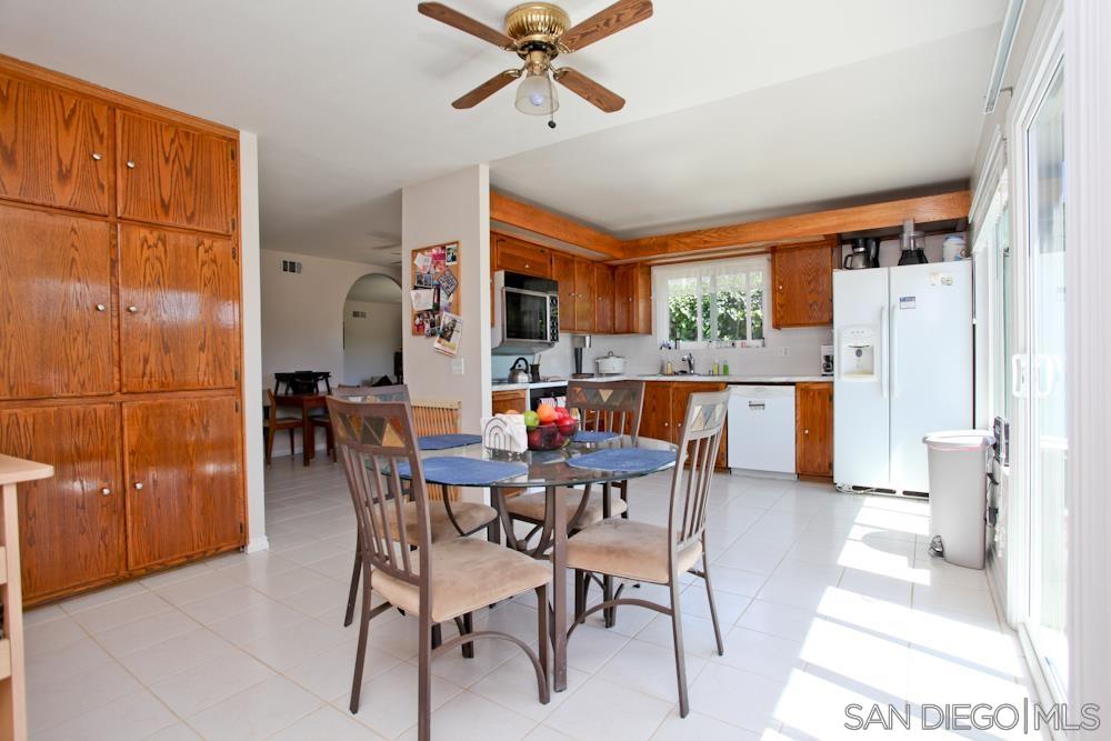 Detail Gallery Image 9 of 23 For 14051  Hermosillo Way, Poway,  CA 92064 - 4 Beds | 2 Baths