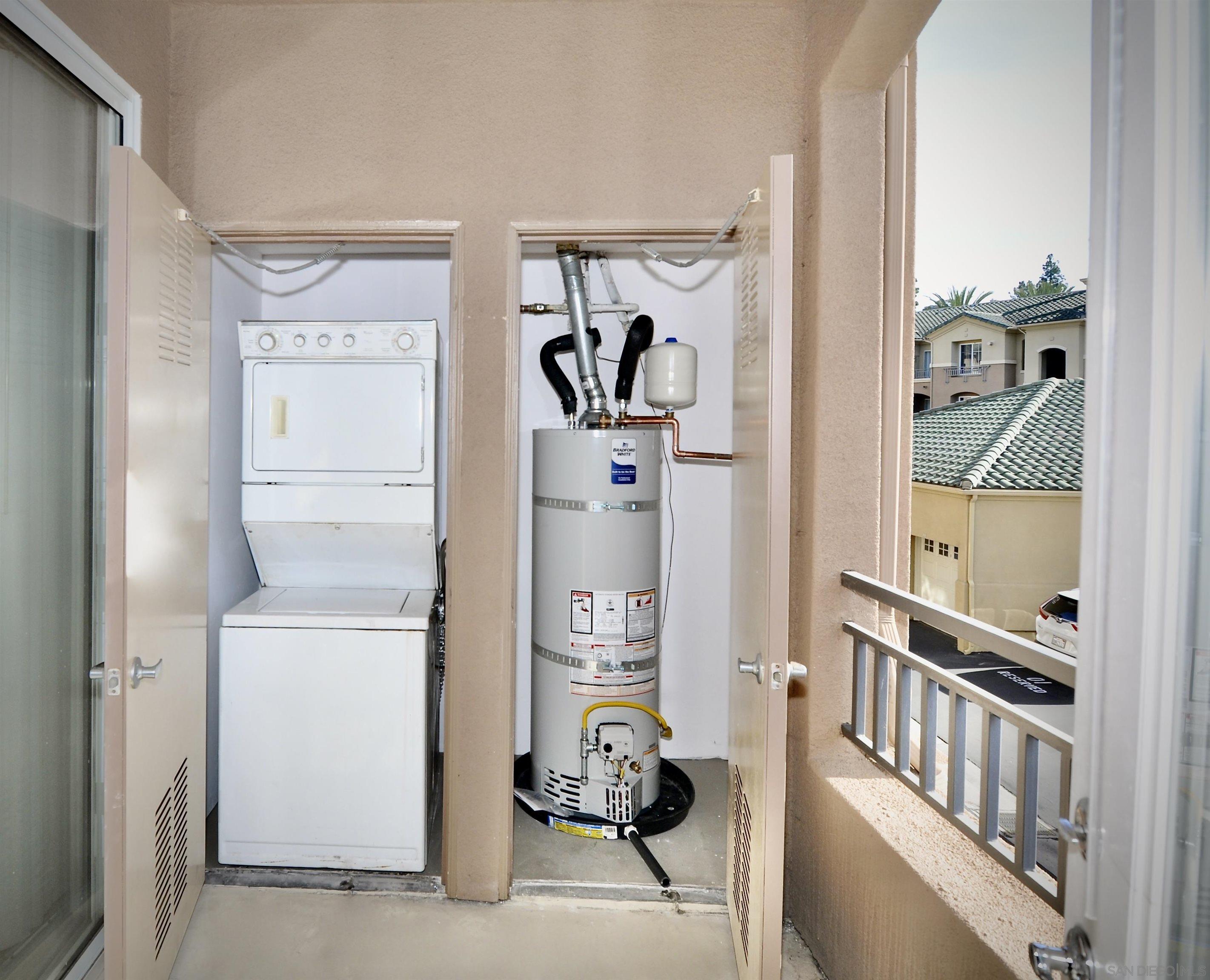 Detail Gallery Image 13 of 71 For 10840  Scripps Ranch Blvd  206, San Diego,  CA 92131 - 1 Beds | 1 Baths