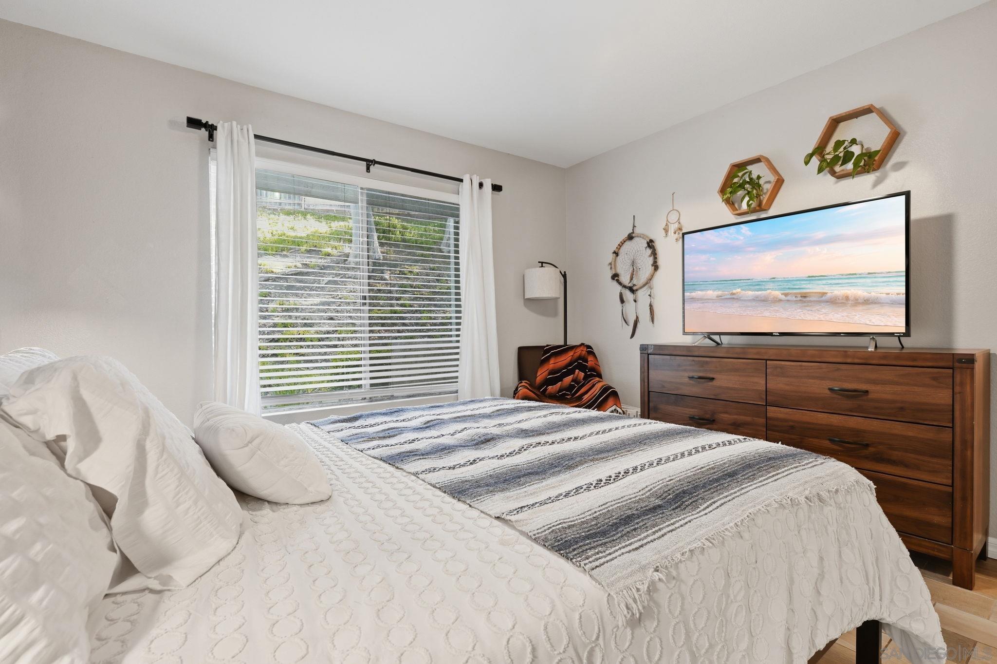 Detail Gallery Image 19 of 32 For 230  Diamond Way  #147,  Vista,  CA 92083 - 2 Beds | 2 Baths