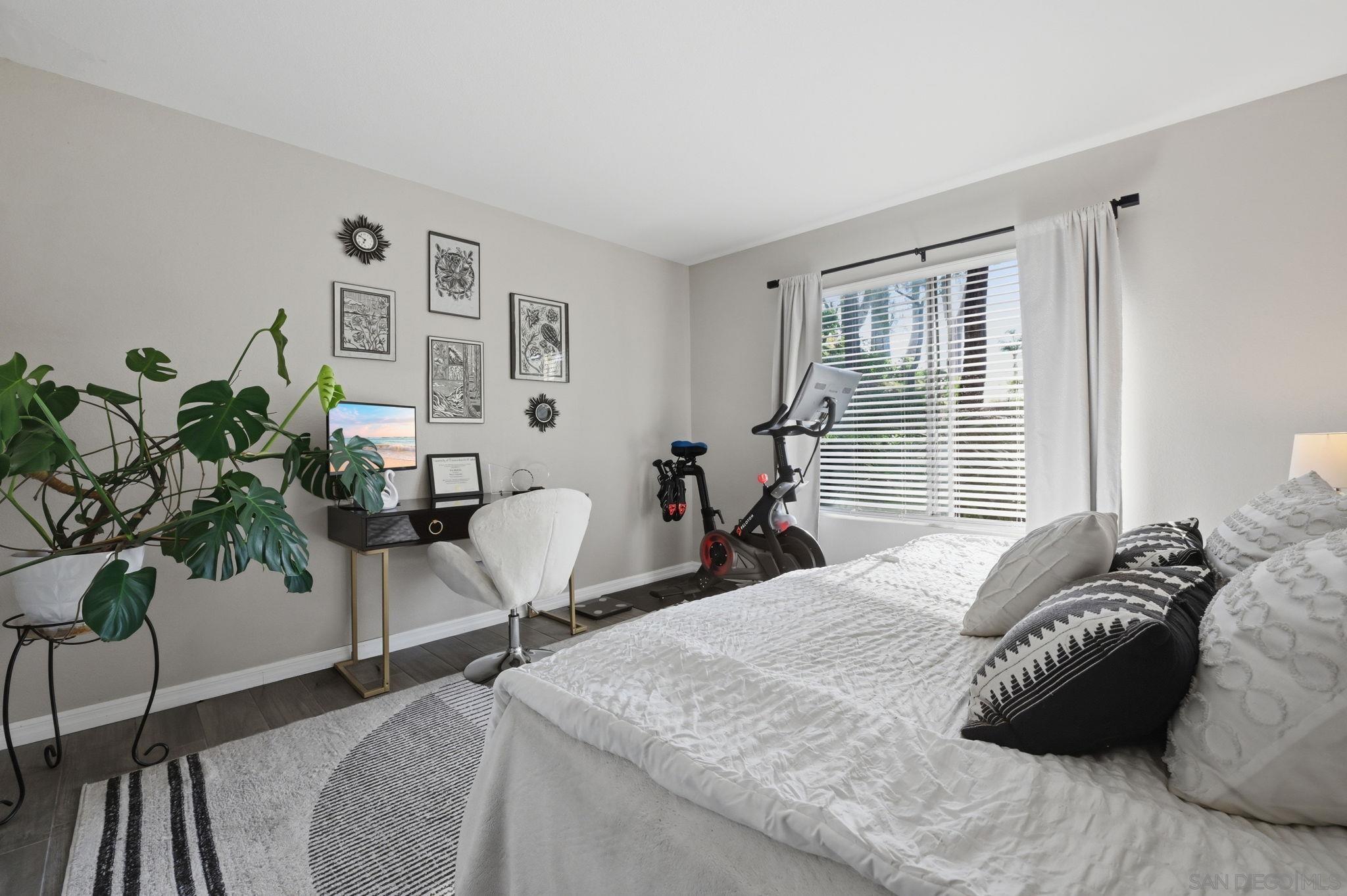 Detail Gallery Image 24 of 32 For 230  Diamond Way  #147,  Vista,  CA 92083 - 2 Beds | 2 Baths