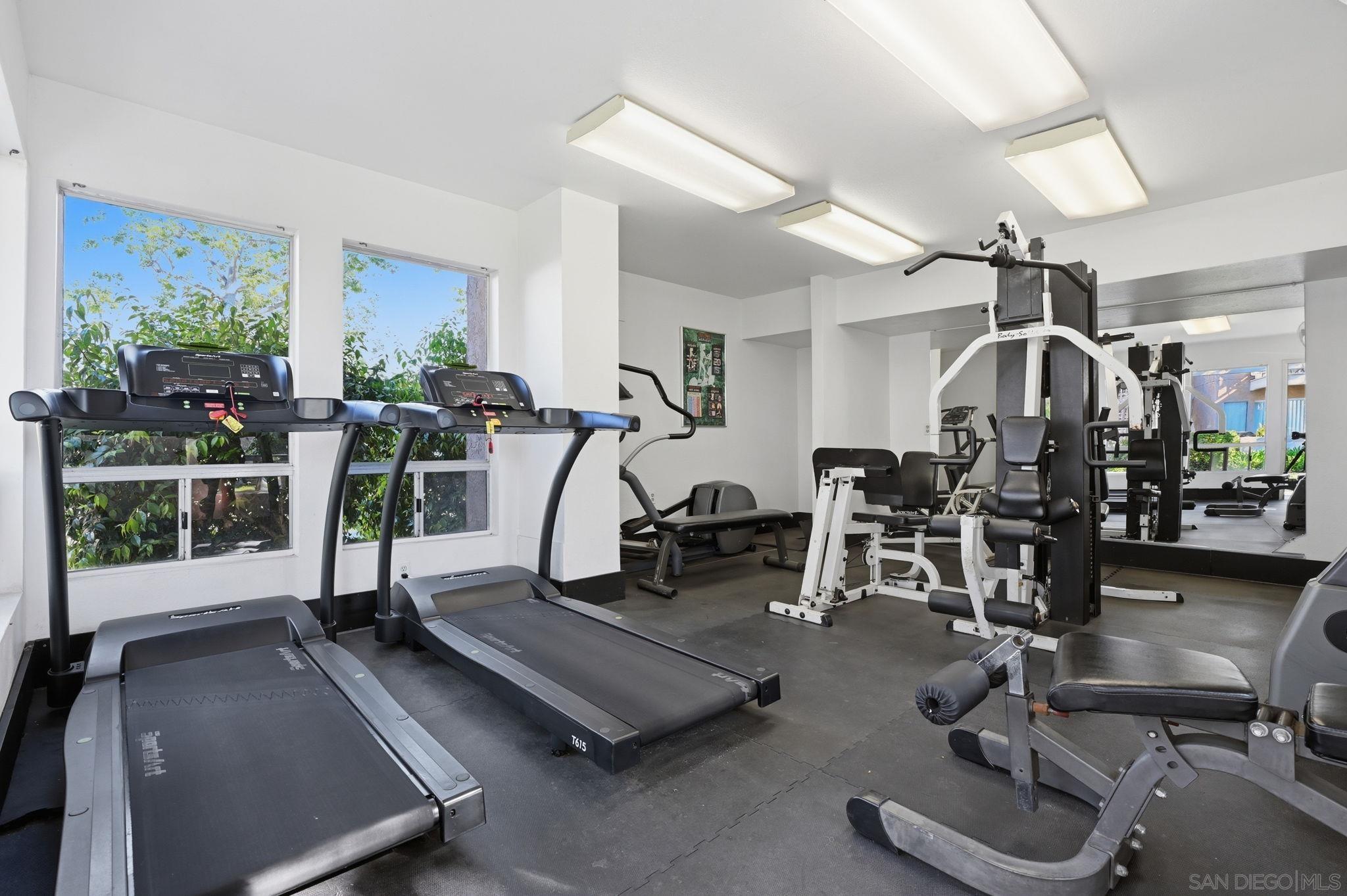 Detail Gallery Image 27 of 32 For 230  Diamond Way  #147,  Vista,  CA 92083 - 2 Beds | 2 Baths