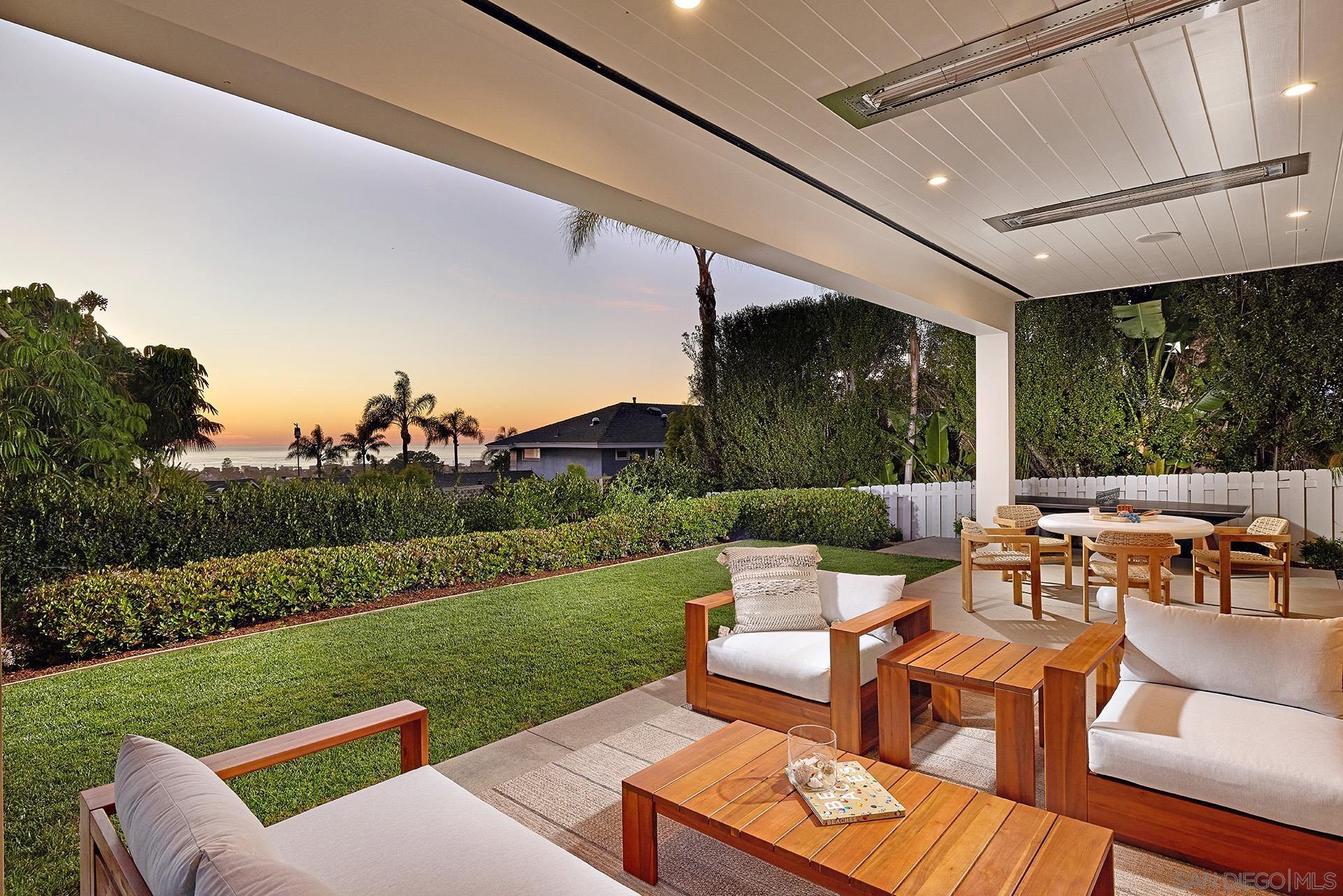 Detail Gallery Image 12 of 43 For 181 S Nardo, Solana Beach,  CA 92075 - 5 Beds | 4/1 Baths