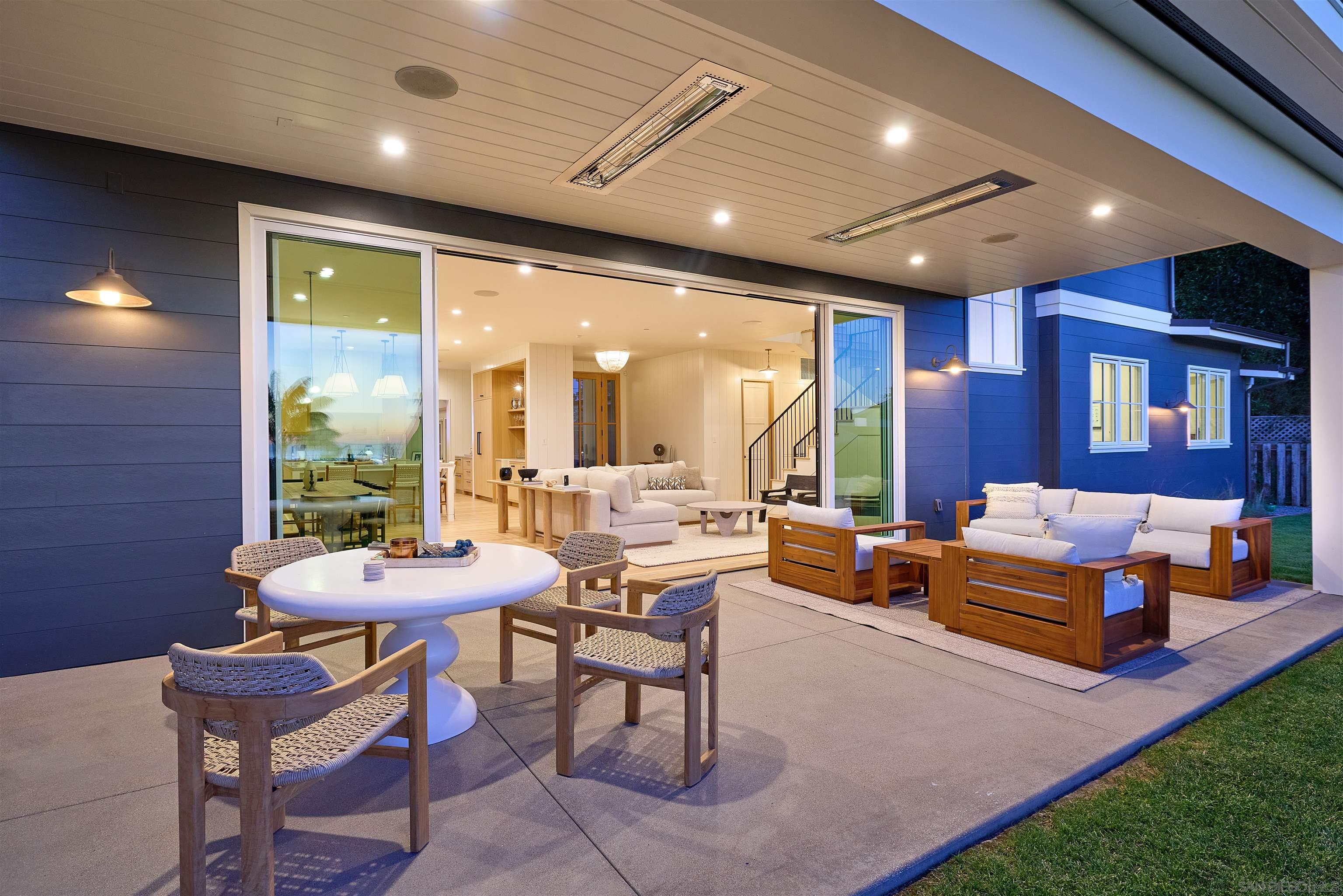 Detail Gallery Image 14 of 43 For 181 S Nardo, Solana Beach,  CA 92075 - 5 Beds | 4/1 Baths