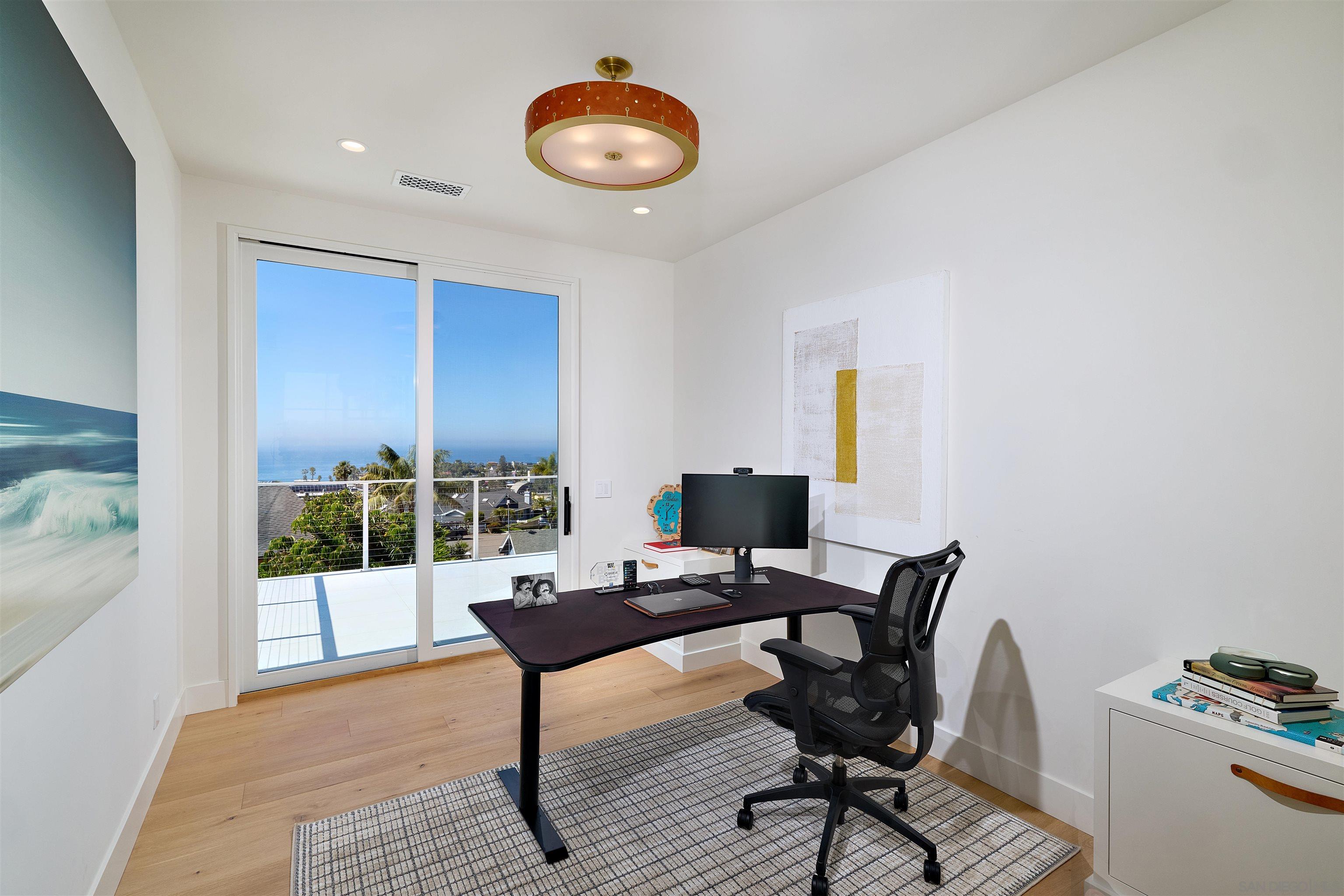 Detail Gallery Image 17 of 43 For 181 S Nardo, Solana Beach,  CA 92075 - 5 Beds | 4/1 Baths