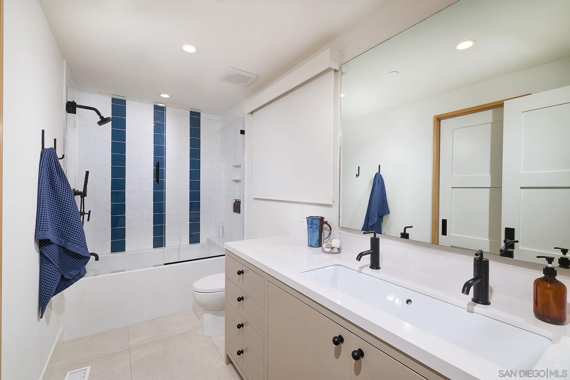 Detail Gallery Image 28 of 43 For 181 S Nardo, Solana Beach,  CA 92075 - 5 Beds | 4/1 Baths