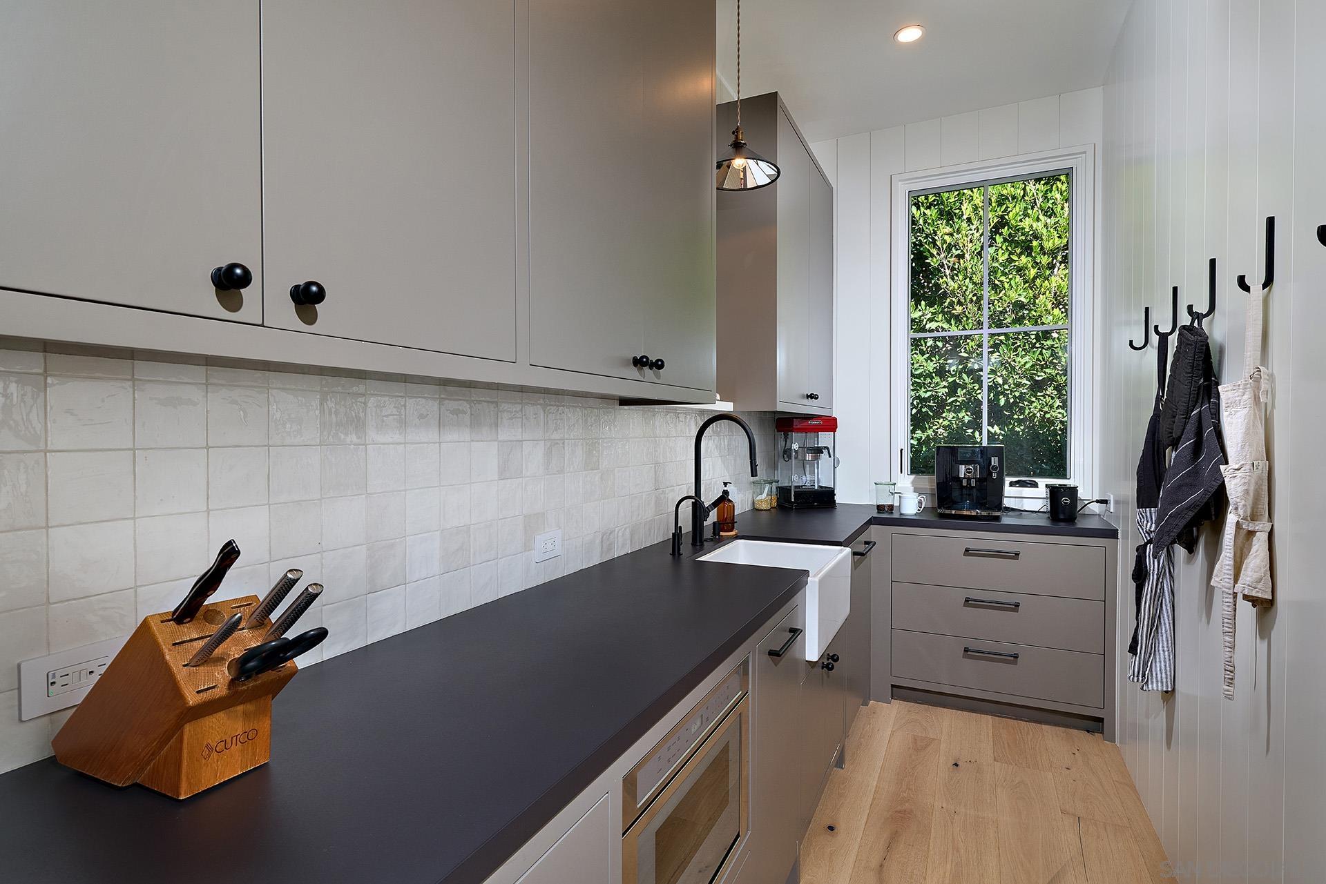 Detail Gallery Image 31 of 43 For 181 S Nardo, Solana Beach,  CA 92075 - 5 Beds | 4/1 Baths