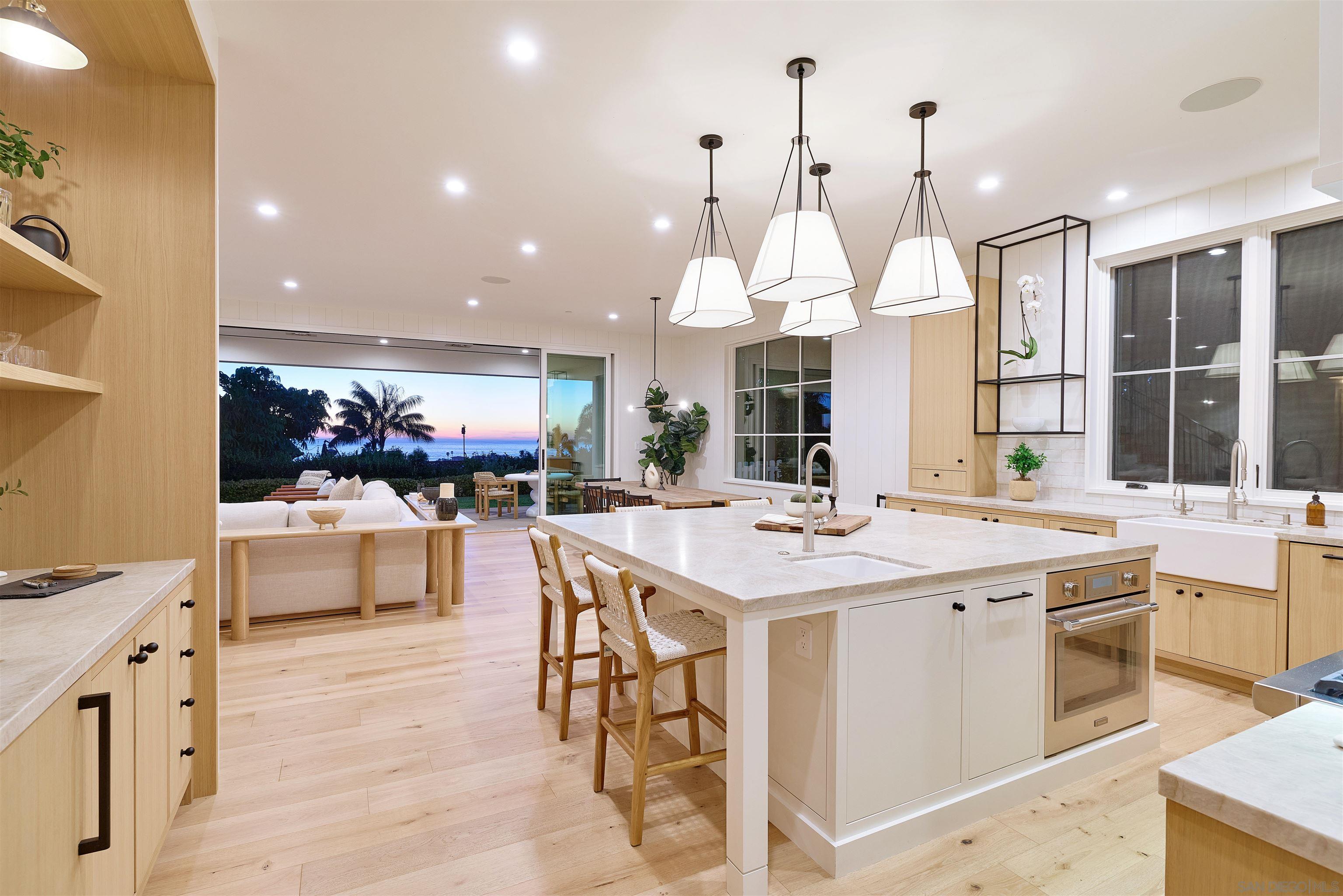 Detail Gallery Image 39 of 43 For 181 S Nardo, Solana Beach,  CA 92075 - 5 Beds | 4/1 Baths