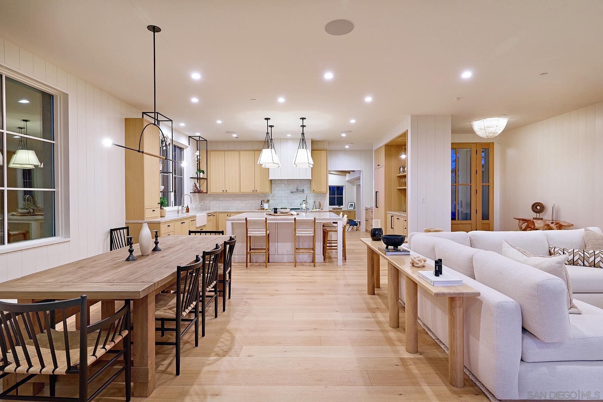 Detail Gallery Image 5 of 43 For 181 S Nardo, Solana Beach,  CA 92075 - 5 Beds | 4/1 Baths