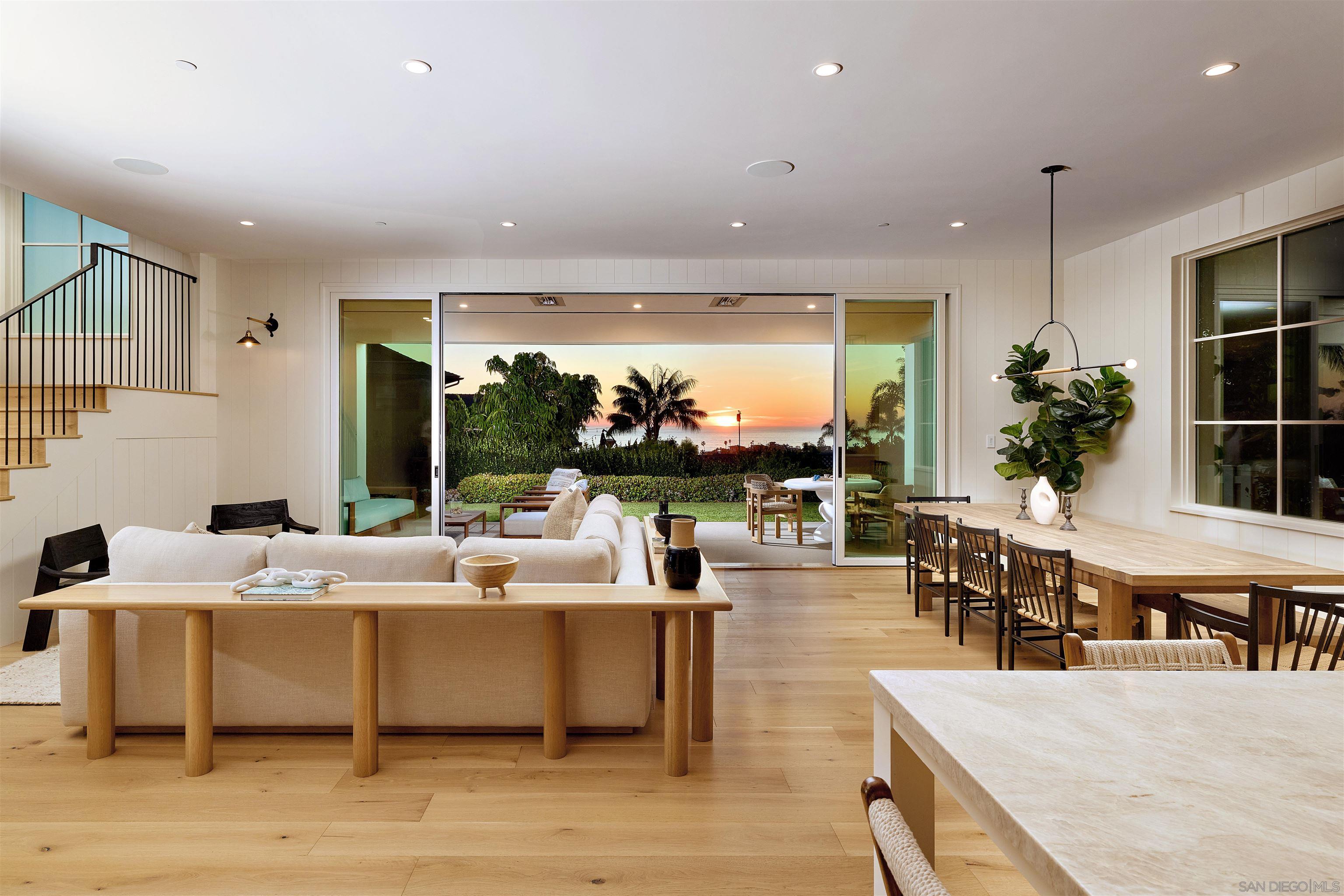 Detail Gallery Image 6 of 43 For 181 S Nardo, Solana Beach,  CA 92075 - 5 Beds | 4/1 Baths