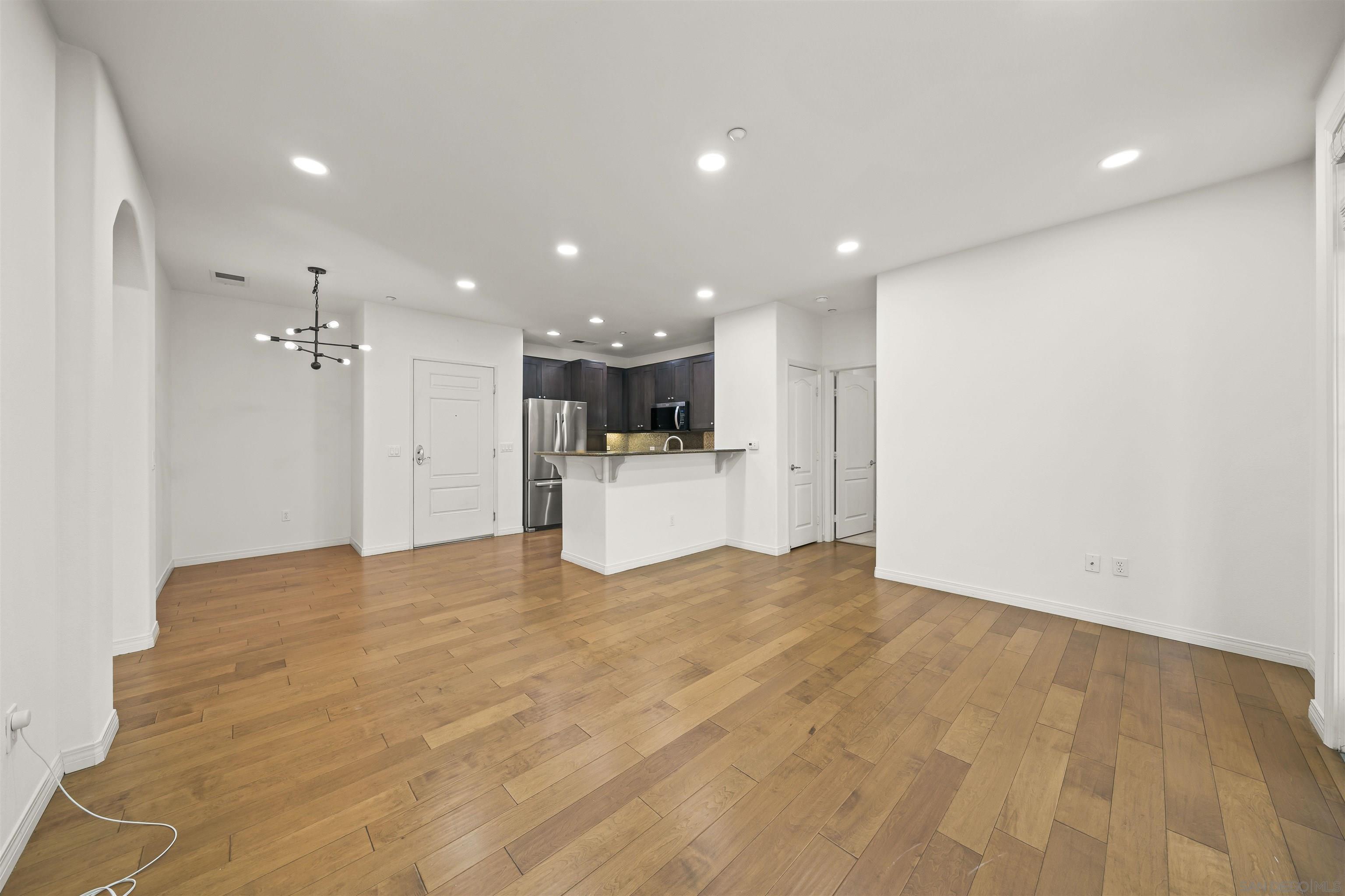 Detail Gallery Image 2 of 35 For 3957  30th St  #320,  San Diego,  CA 92104 - 2 Beds | 2 Baths