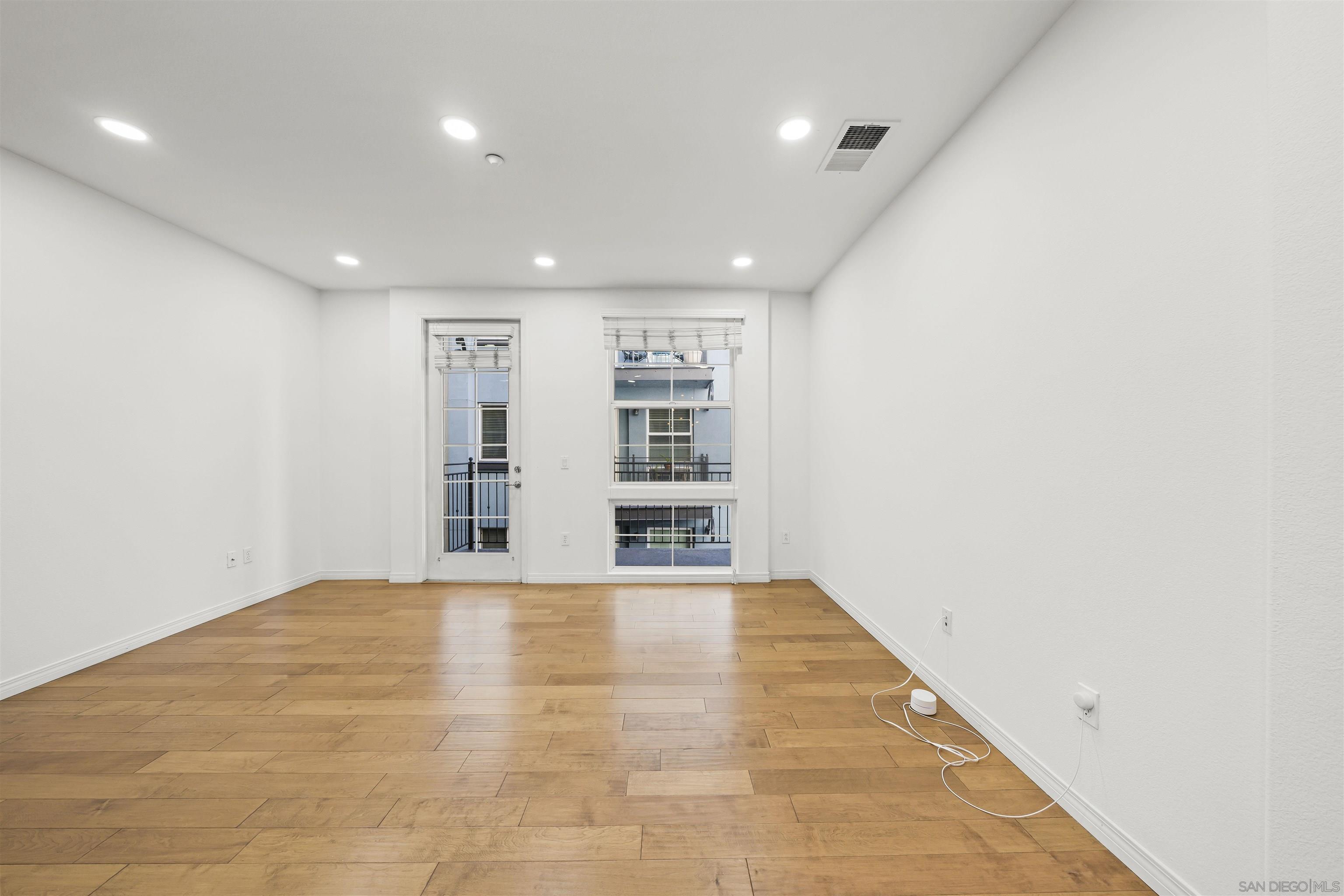 Detail Gallery Image 9 of 35 For 3957  30th St  #320,  San Diego,  CA 92104 - 2 Beds | 2 Baths