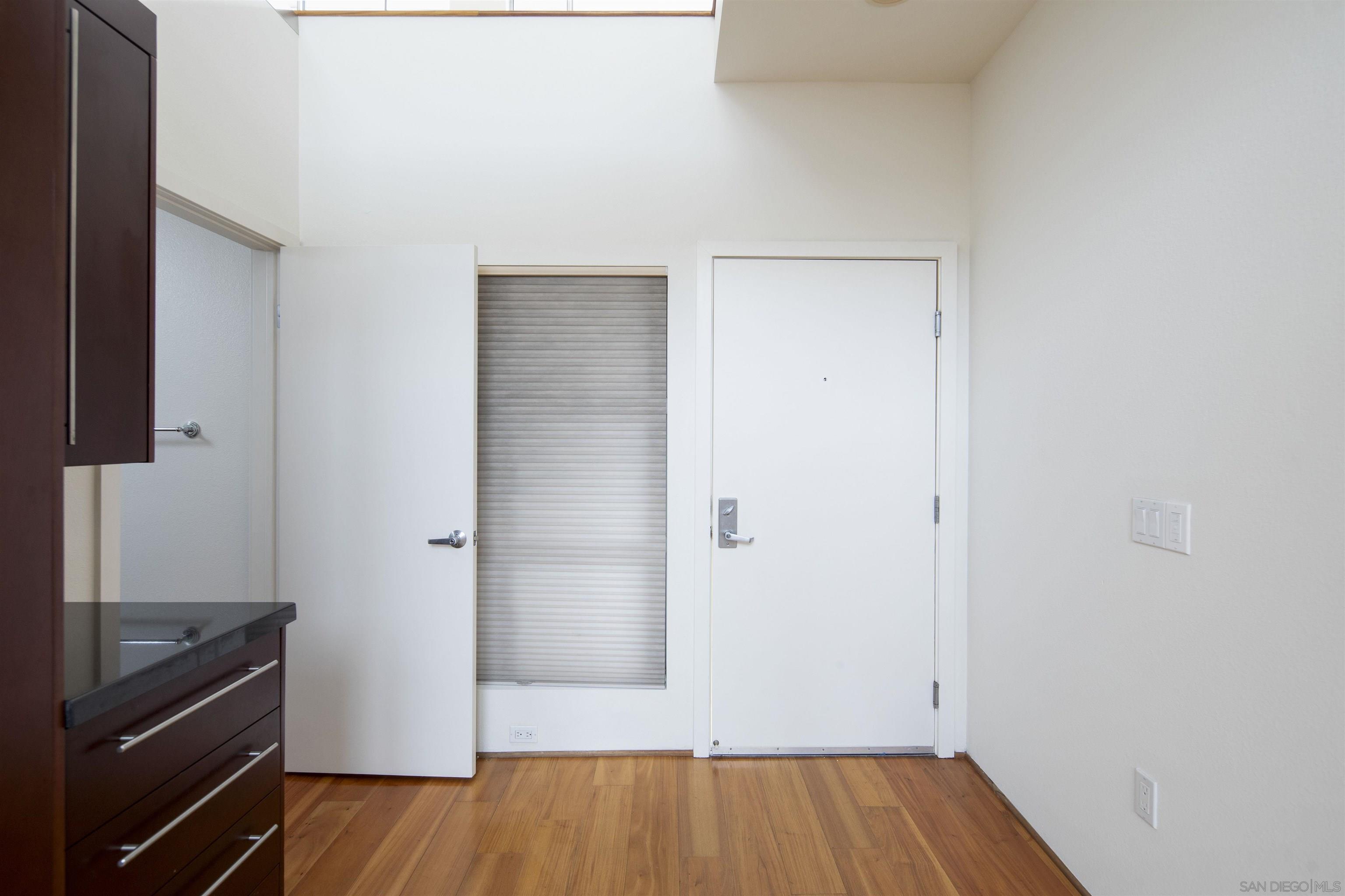 Detail Gallery Image 12 of 45 For 1943  India St  401, San Diego,  CA 92101 - 2 Beds | 2/1 Baths