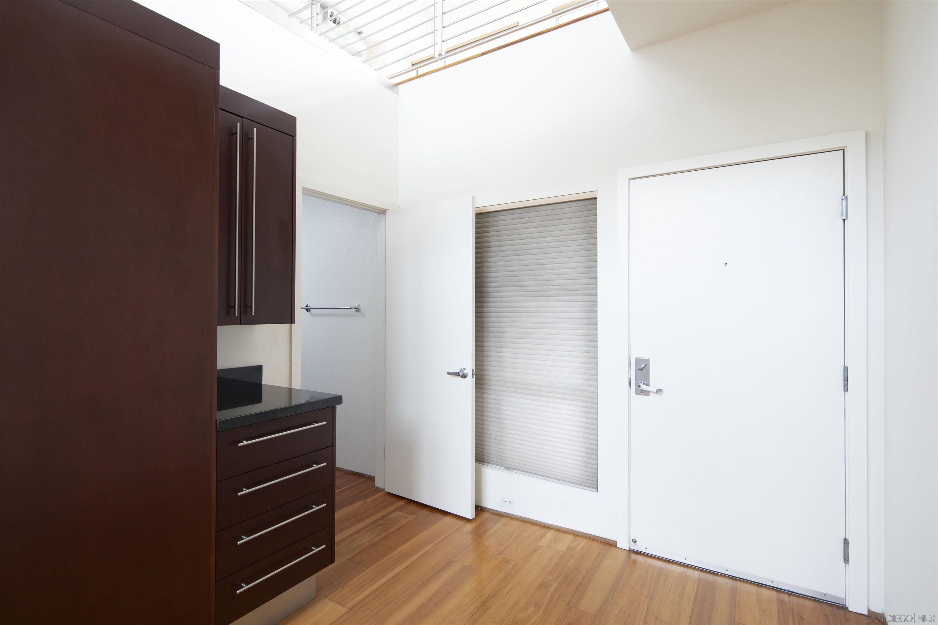 Detail Gallery Image 13 of 45 For 1943  India St  401, San Diego,  CA 92101 - 2 Beds | 2/1 Baths