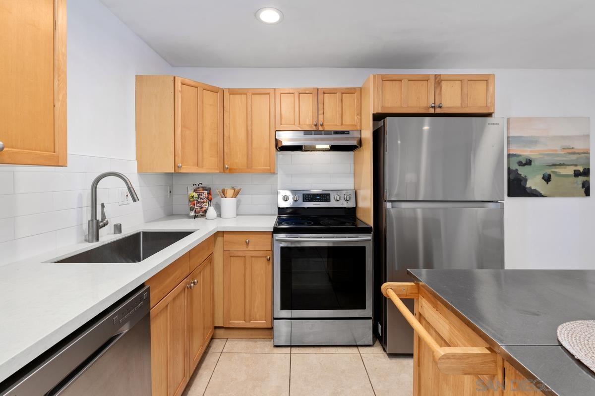 Front Image Thumbnail for SD260006725