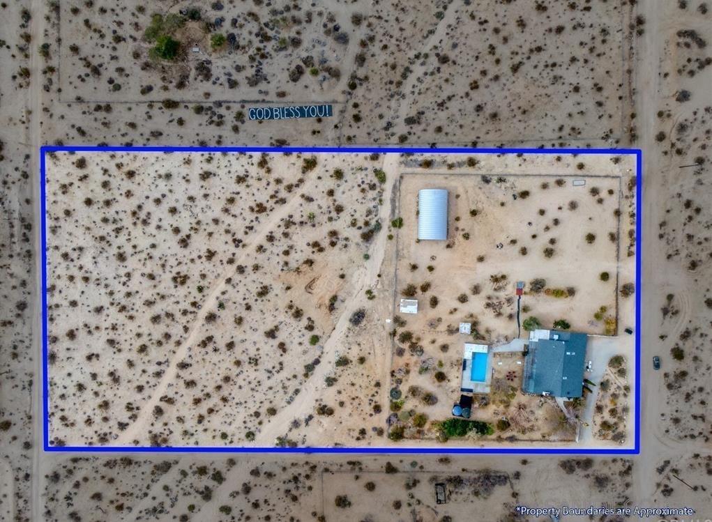 Detail Gallery Image 4 of 28 For 3900  Avenida Tortuga, Joshua Tree,  CA 92252 - 4 Beds | 2 Baths