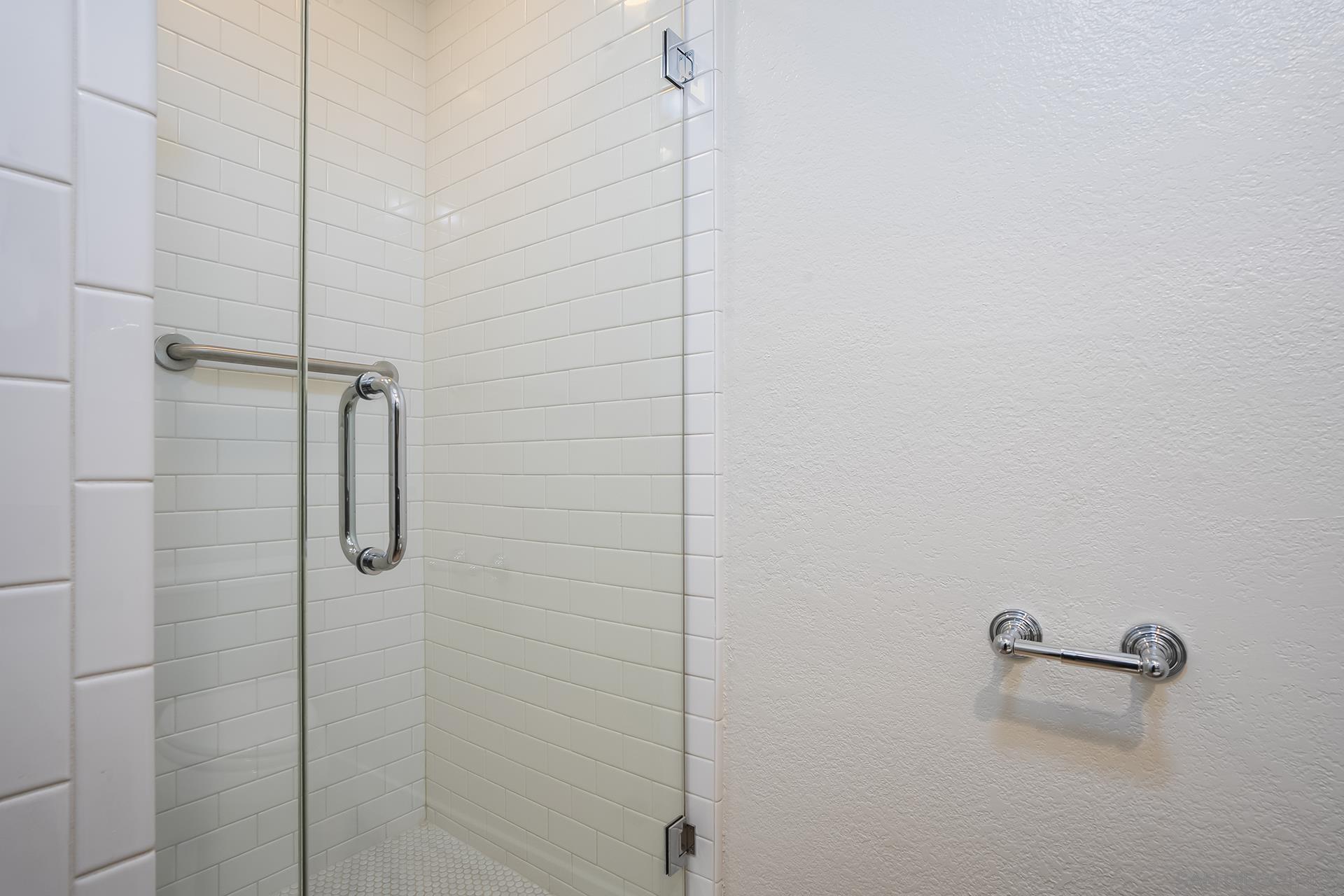 Detail Gallery Image 18 of 35 For 6370  Caminito Del Cervato, San Diego,  CA 92111 - 3 Beds | 3 Baths