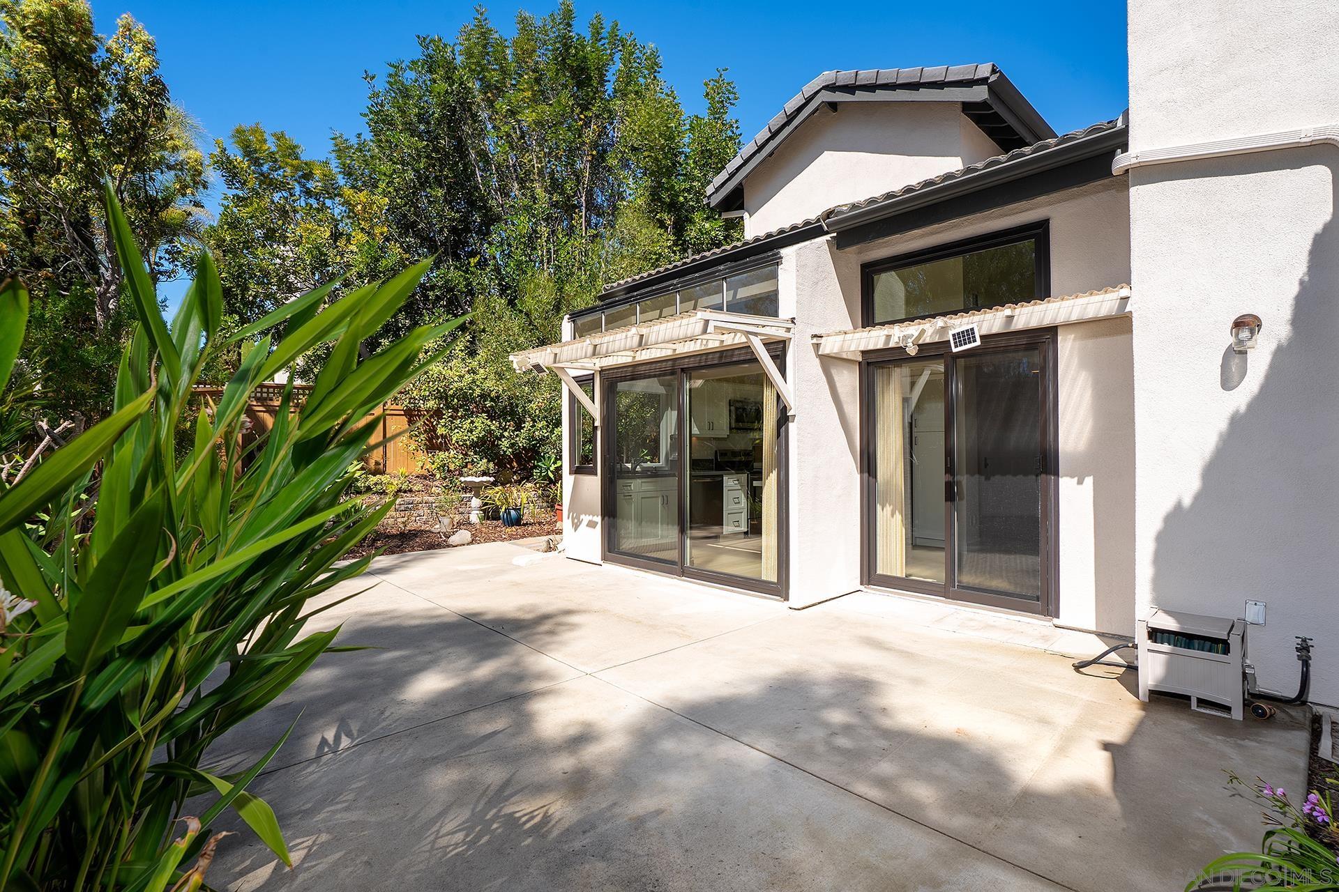 Detail Gallery Image 32 of 35 For 6370  Caminito Del Cervato, San Diego,  CA 92111 - 3 Beds | 3 Baths