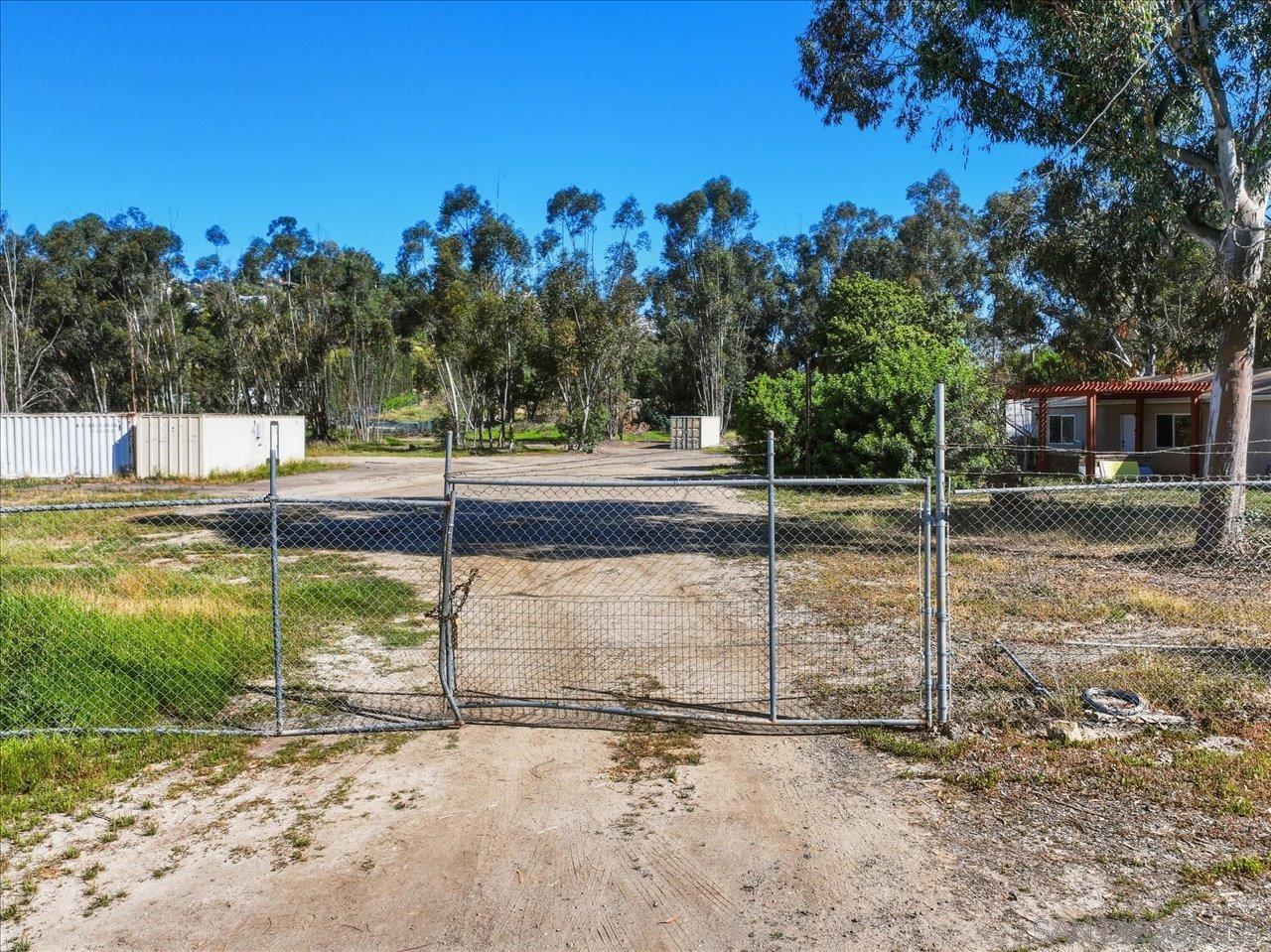 Detail Gallery Image 2 of 20 For , Fallbrook,  CA 92028 - – Beds | – Baths