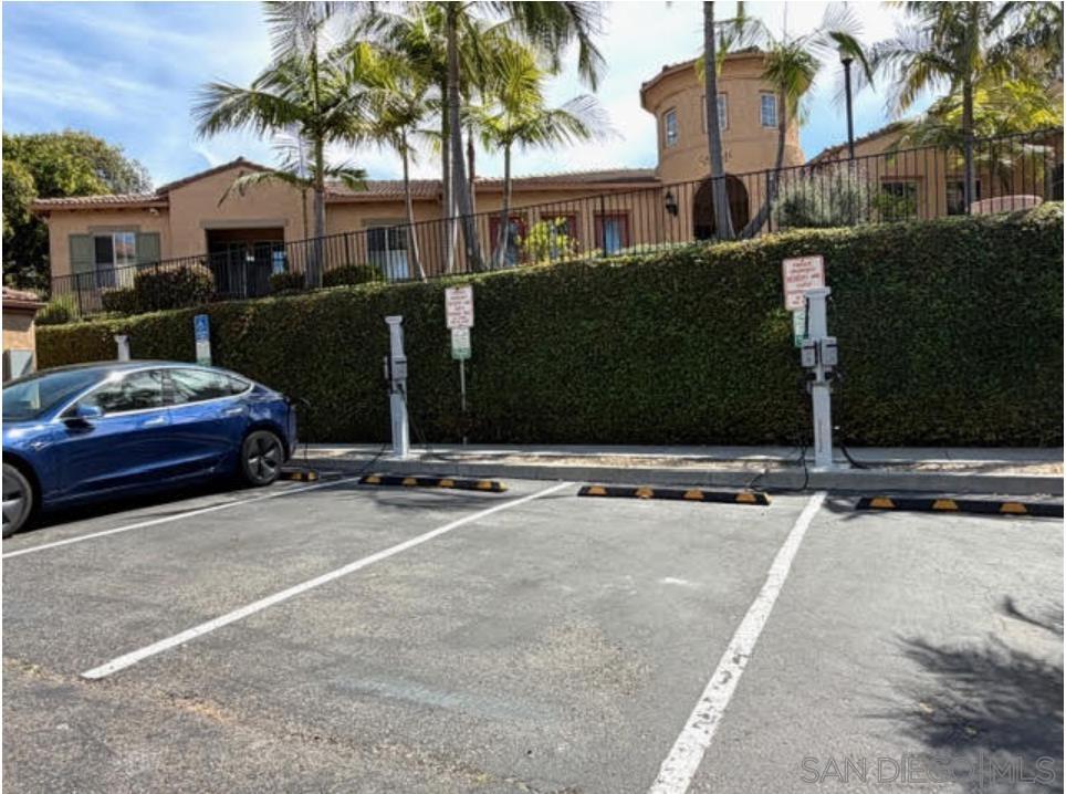 Detail Gallery Image 12 of 13 For 3820  Elijah Court 234, San Diego,  CA 92130 - 2 Beds | 2 Baths