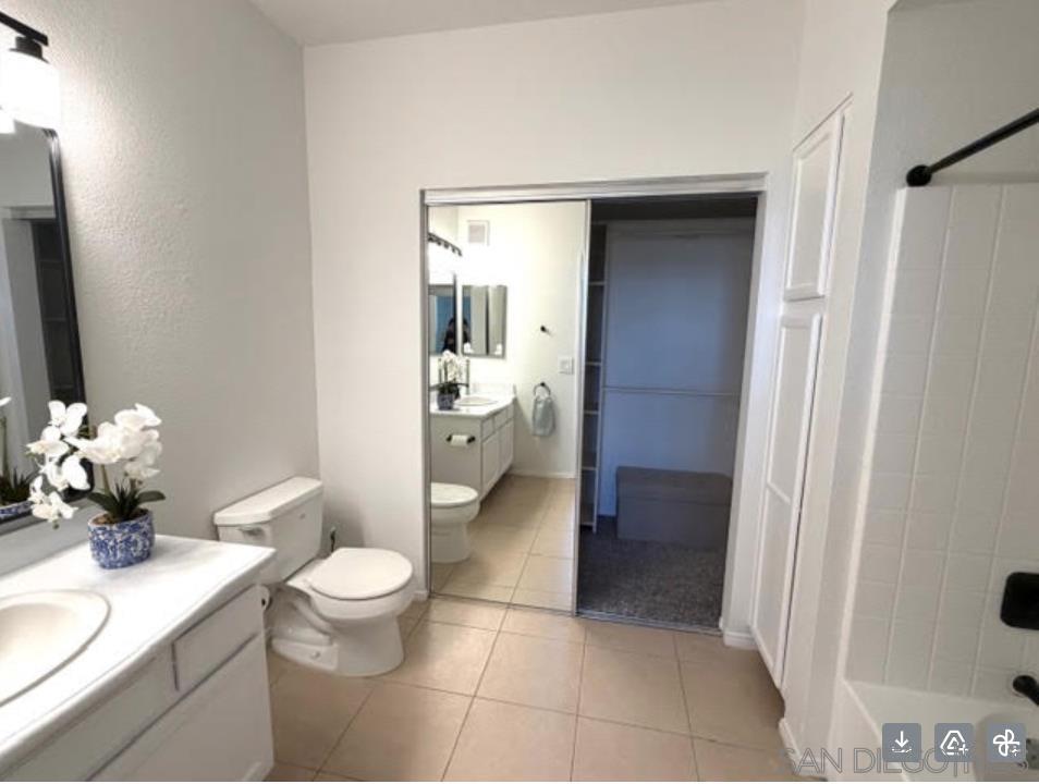 Detail Gallery Image 4 of 13 For 3820  Elijah Court 234, San Diego,  CA 92130 - 2 Beds | 2 Baths