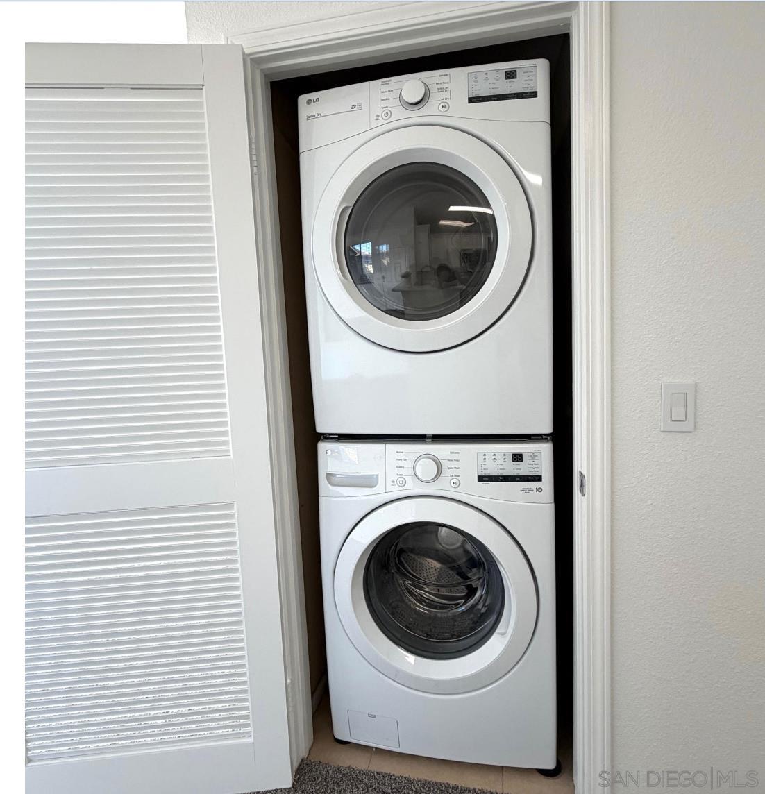 Detail Gallery Image 10 of 15 For 3820  Elijah Court 234, San Diego,  CA 92130 - 2 Beds | 2 Baths