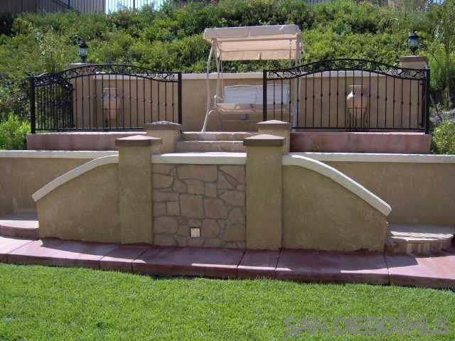 Detail Gallery Image 5 of 18 For 1892  Meeks Bay, Chula Vista,  CA 91913 - 5 Beds | 3 Baths