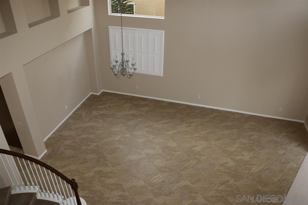 Detail Gallery Image 9 of 18 For 1892  Meeks Bay, Chula Vista,  CA 91913 - 5 Beds | 3 Baths