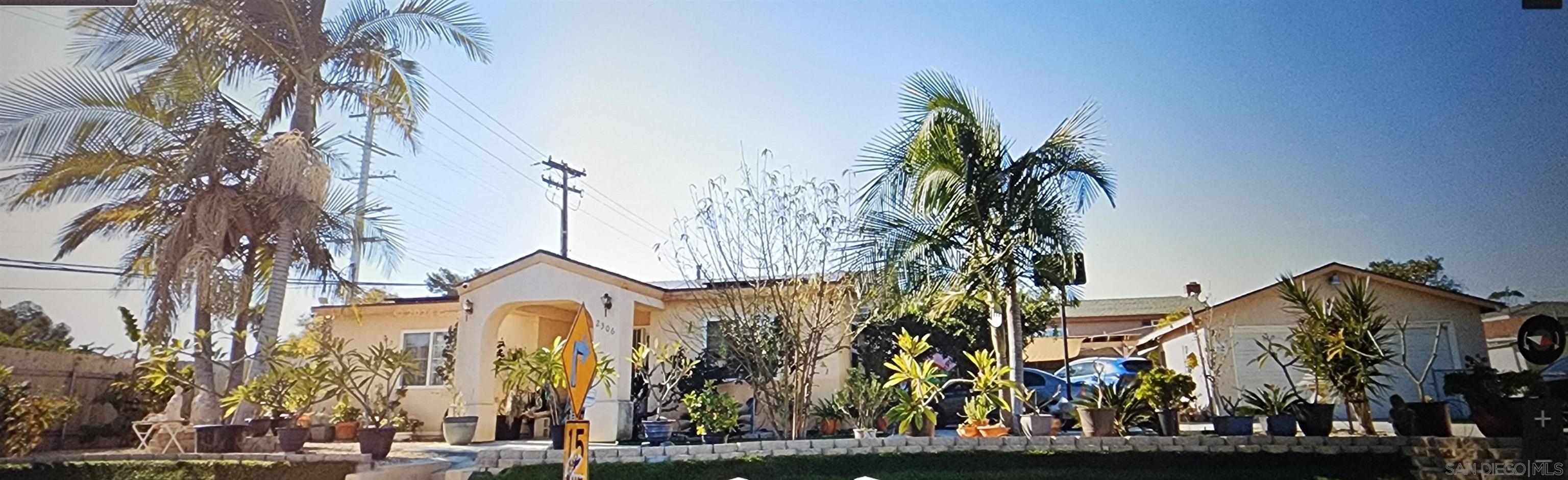 Detail Gallery Image 2 of 15 For 2306  Modesto Street, San Diego,  CA 92105 - 7 Beds | 5 Baths