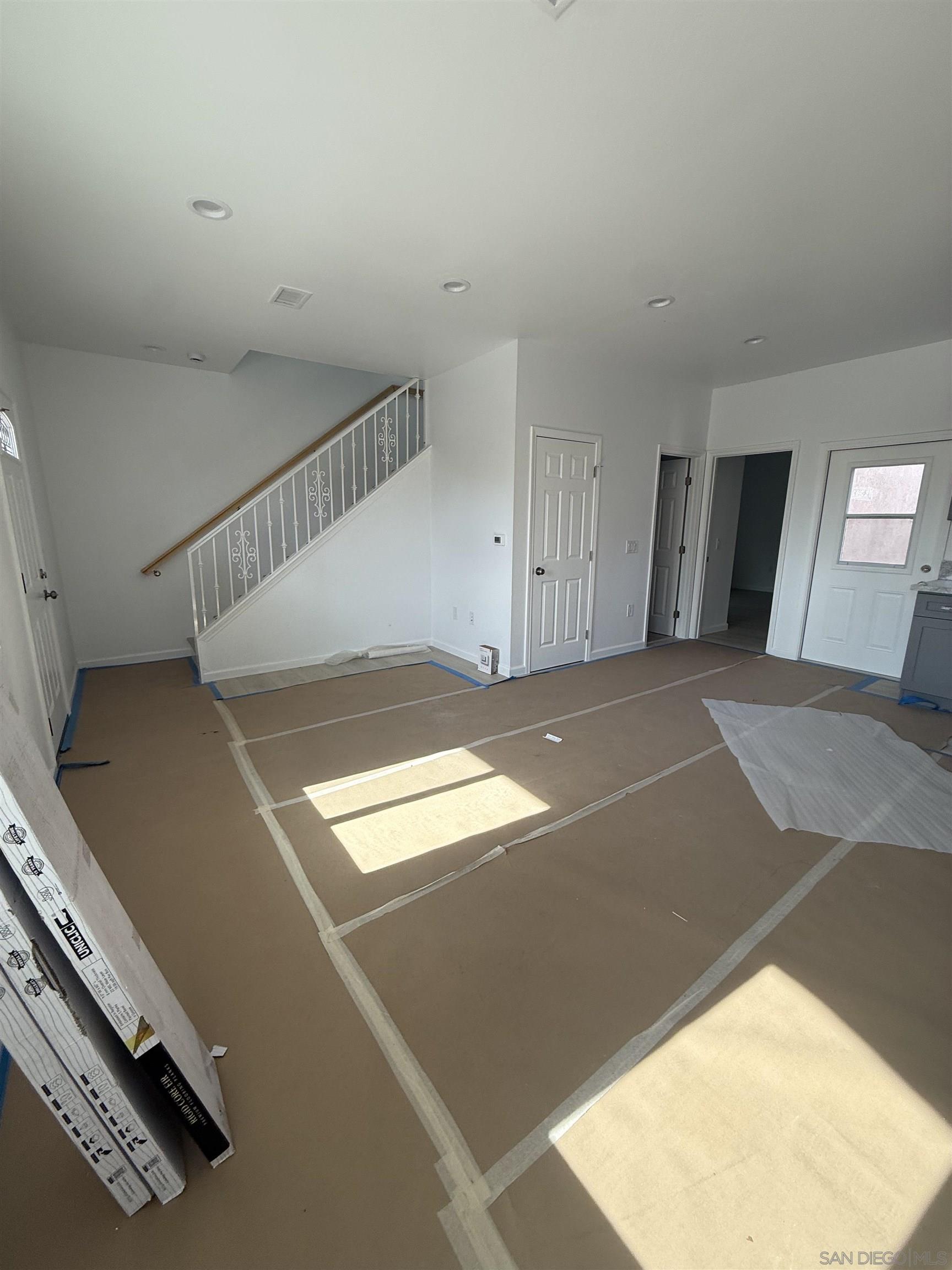 Detail Gallery Image 5 of 16 For 2306  Modesto St, San Diego,  CA 92105 - 7 Beds | 5 Baths