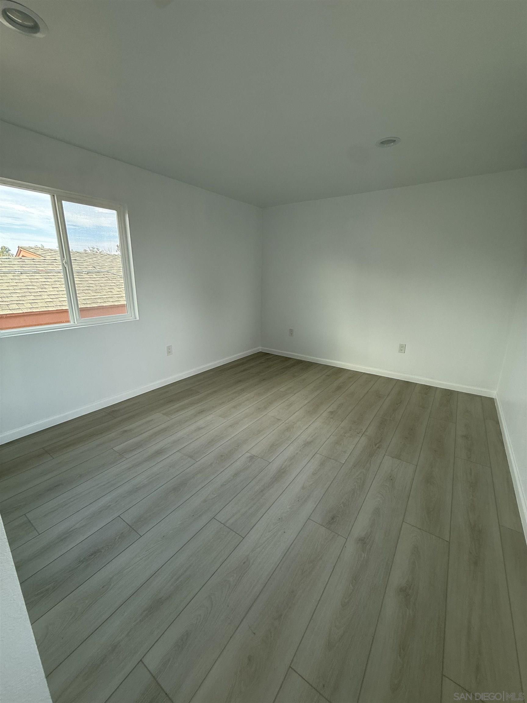 Detail Gallery Image 6 of 15 For 2306  Modesto Street, San Diego,  CA 92105 - 7 Beds | 5 Baths