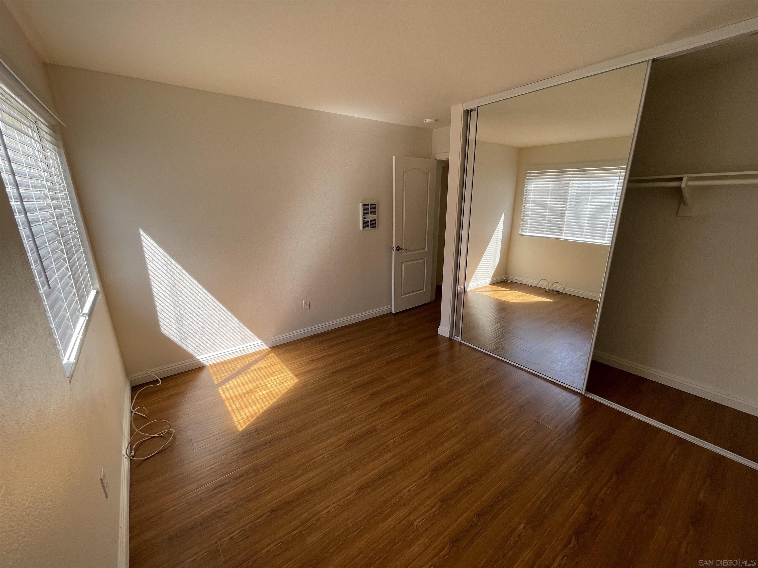 Detail Gallery Image 6 of 11 For 4013  Oakcrest  #3,  San Diego,  CA 92105 - 2 Beds | 2 Baths