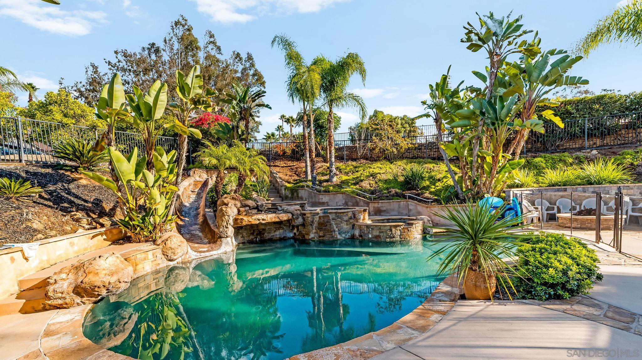 Detail Gallery Image 13 of 69 For 2270  Summit Drive, Escondido,  CA 92025 - 6 Beds | 3/1 Baths