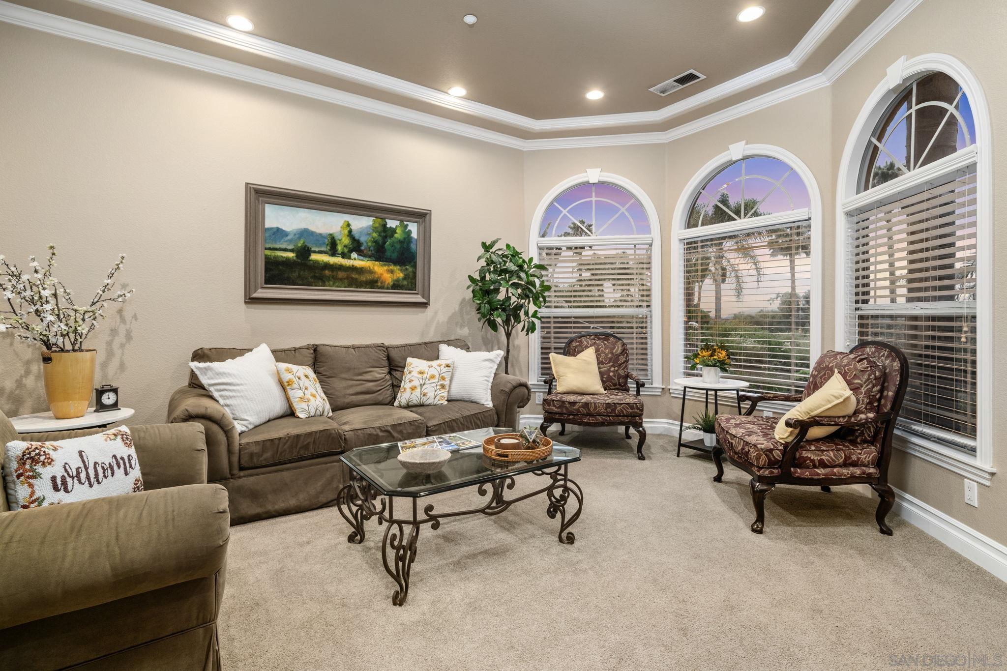 Detail Gallery Image 45 of 69 For 2270  Summit Drive, Escondido,  CA 92025 - 6 Beds | 3/1 Baths