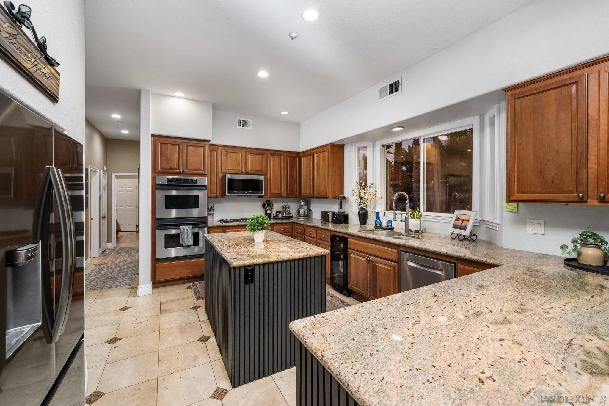 Detail Gallery Image 47 of 69 For 2270  Summit Drive, Escondido,  CA 92025 - 6 Beds | 3/1 Baths