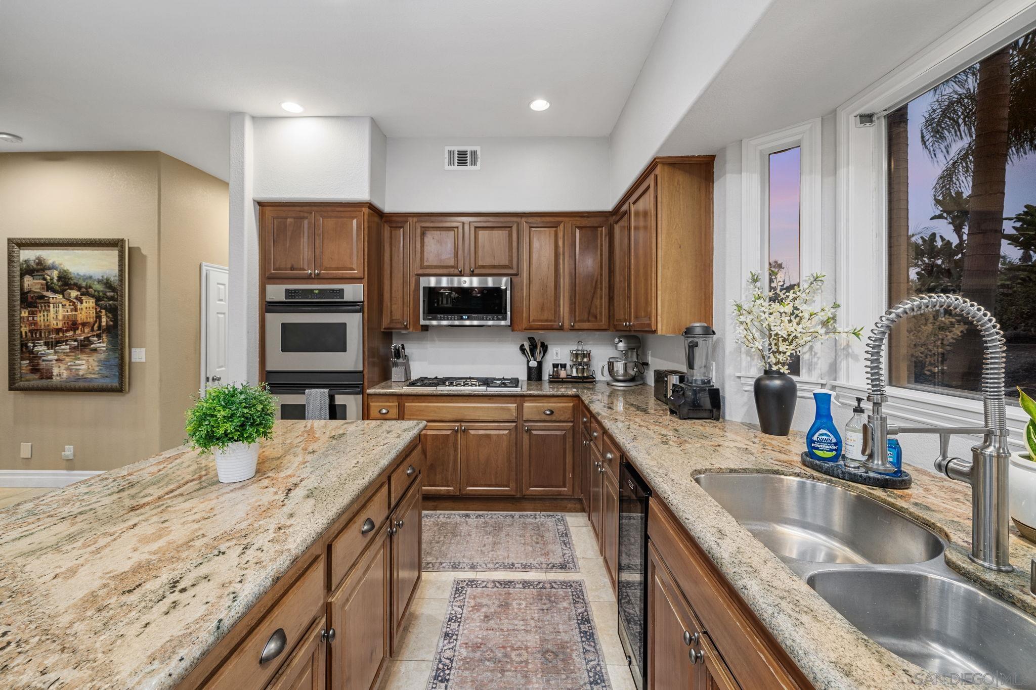 Detail Gallery Image 50 of 69 For 2270  Summit Drive, Escondido,  CA 92025 - 6 Beds | 3/1 Baths