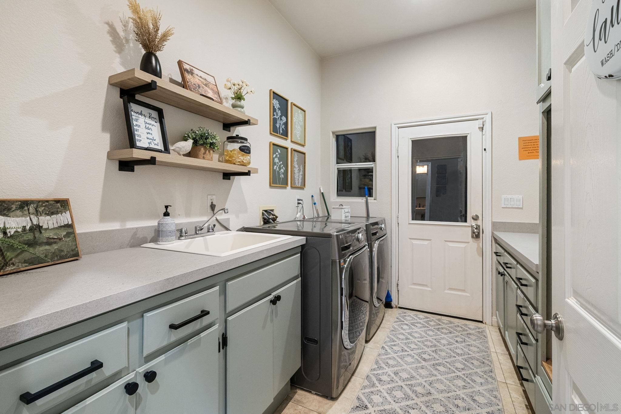 Detail Gallery Image 62 of 69 For 2270  Summit Drive, Escondido,  CA 92025 - 6 Beds | 3/1 Baths