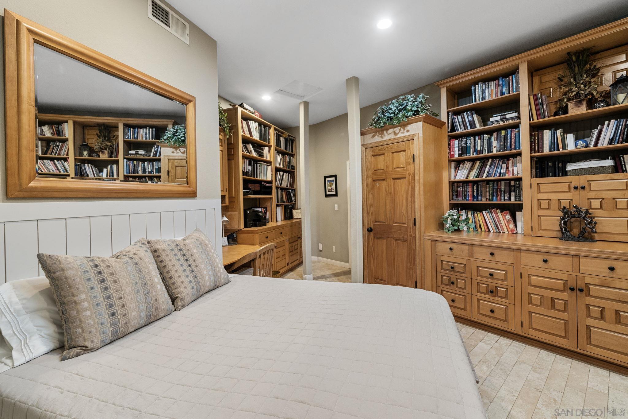 Detail Gallery Image 64 of 69 For 2270  Summit Drive, Escondido,  CA 92025 - 6 Beds | 3/1 Baths