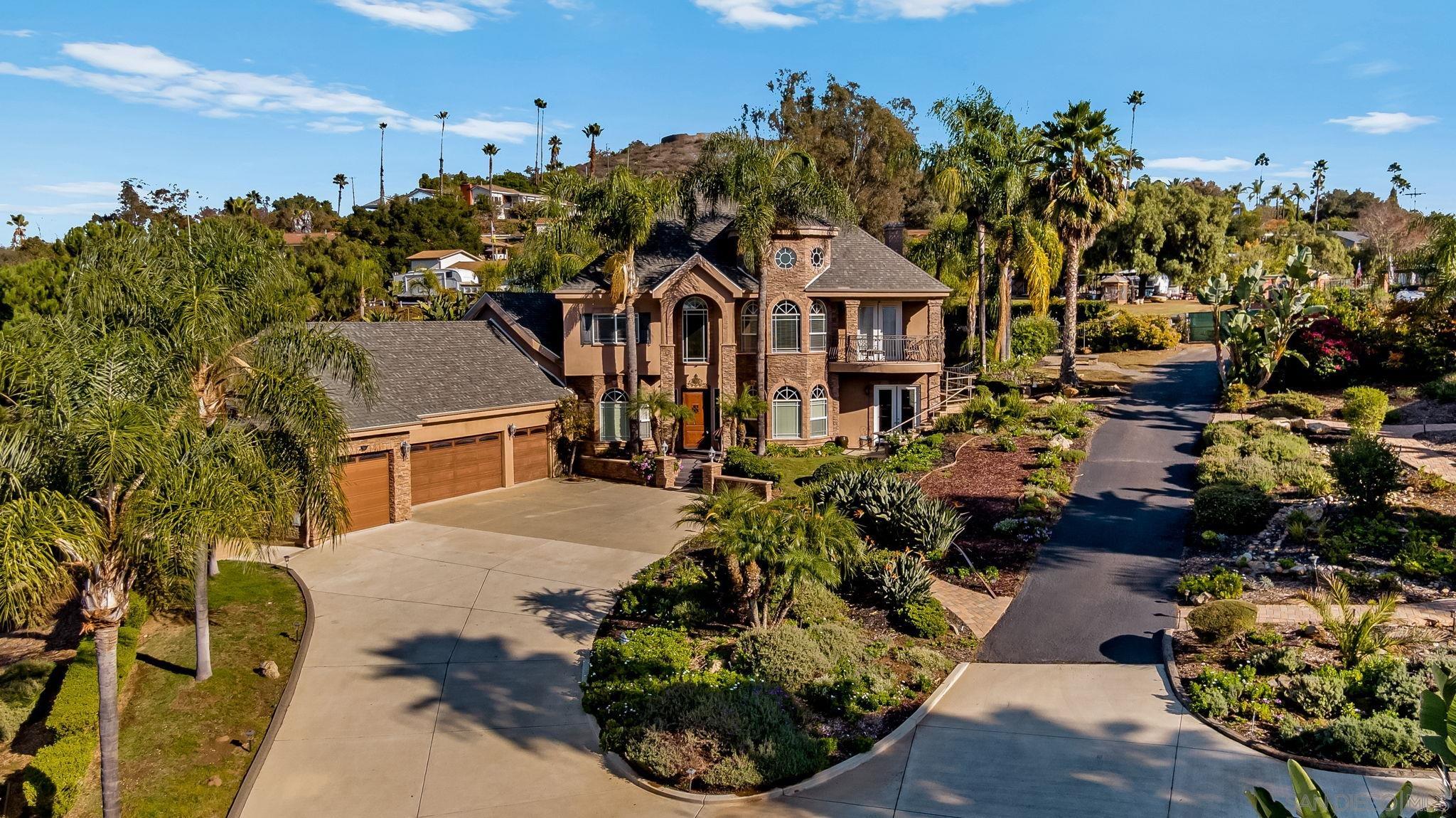 Detail Gallery Image 8 of 69 For 2270  Summit Drive, Escondido,  CA 92025 - 6 Beds | 3/1 Baths