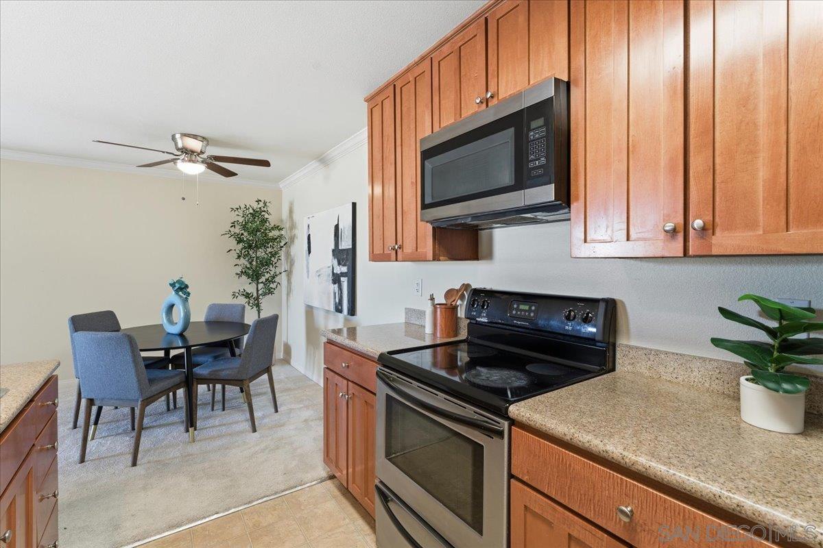 Detail Gallery Image 3 of 29 For 180  Chambers St  #21,  El Cajon,  CA 92020 - 2 Beds | 2 Baths