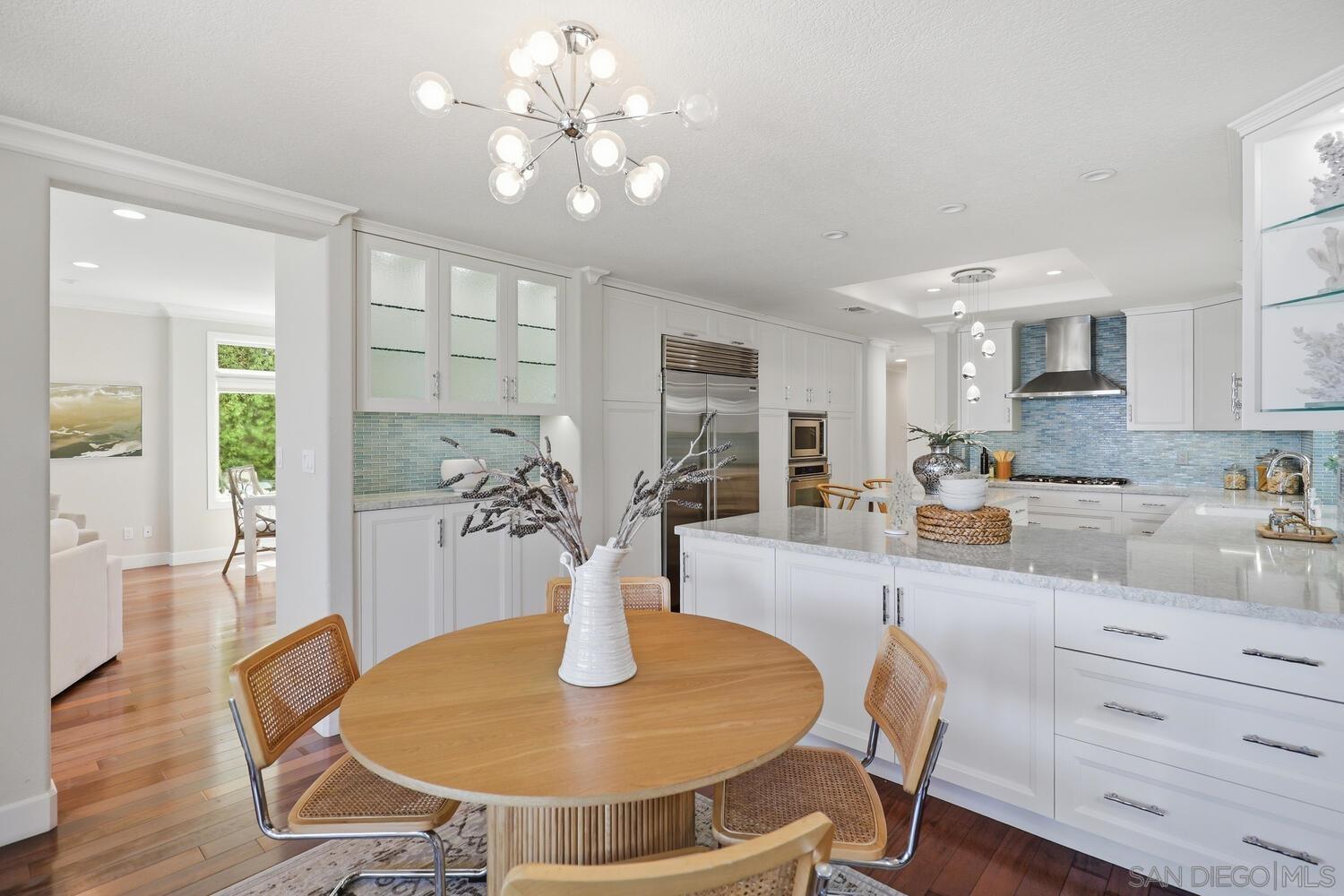 Detail Gallery Image 19 of 47 For 21  Spinnaker Way, Coronado,  CA 92118 - 4 Beds | 3/1 Baths