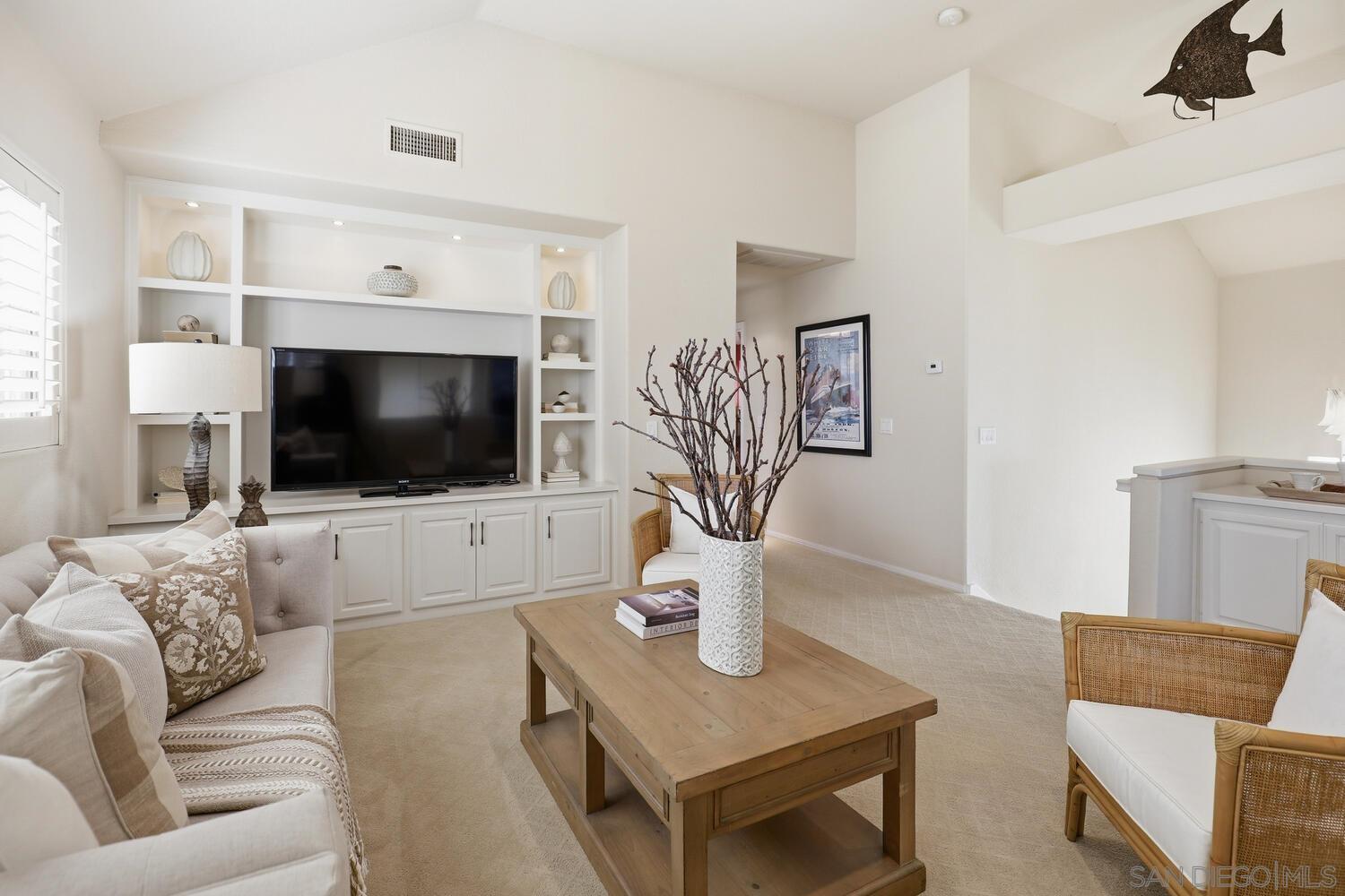 Detail Gallery Image 26 of 47 For 21  Spinnaker Way, Coronado,  CA 92118 - 4 Beds | 3/1 Baths