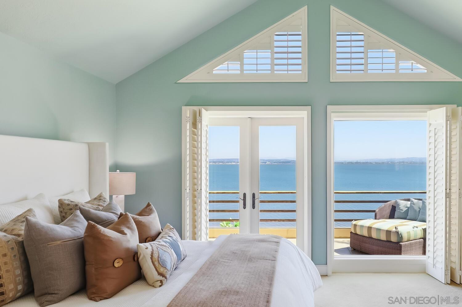 Detail Gallery Image 35 of 47 For 21  Spinnaker Way, Coronado,  CA 92118 - 4 Beds | 3/1 Baths