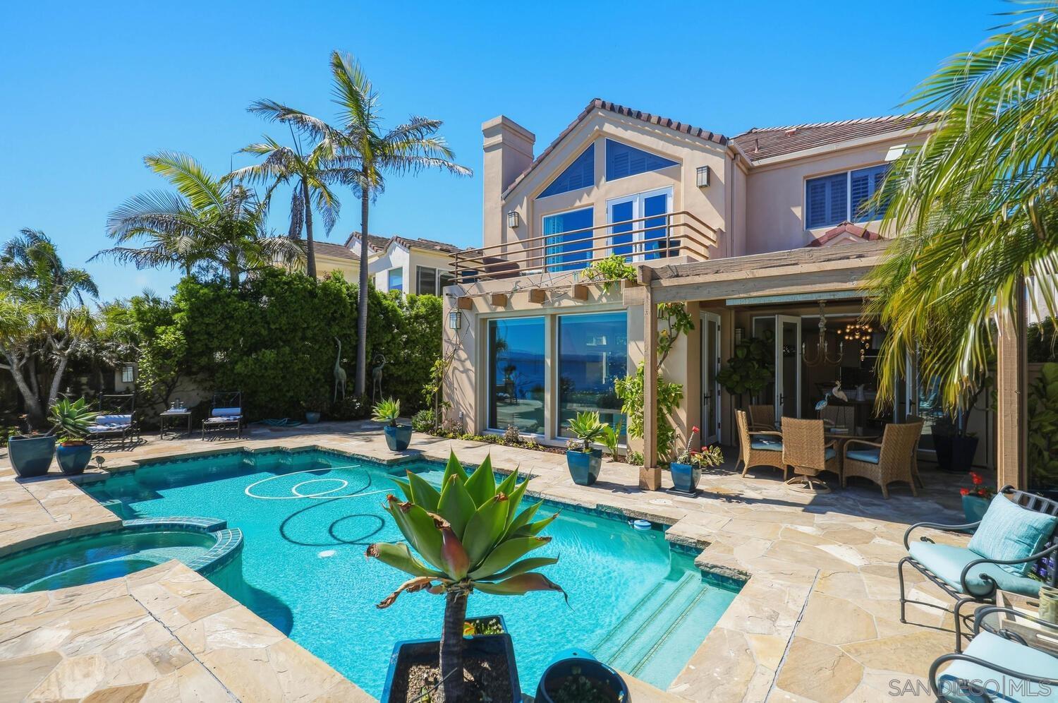 Detail Gallery Image 7 of 47 For 21  Spinnaker Way, Coronado,  CA 92118 - 4 Beds | 3/1 Baths