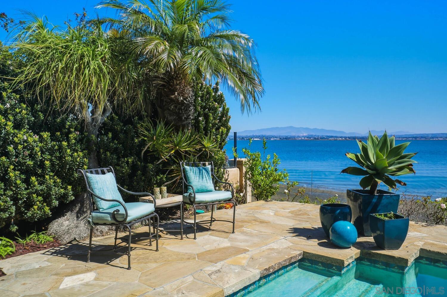 Detail Gallery Image 8 of 47 For 21  Spinnaker Way, Coronado,  CA 92118 - 4 Beds | 3/1 Baths