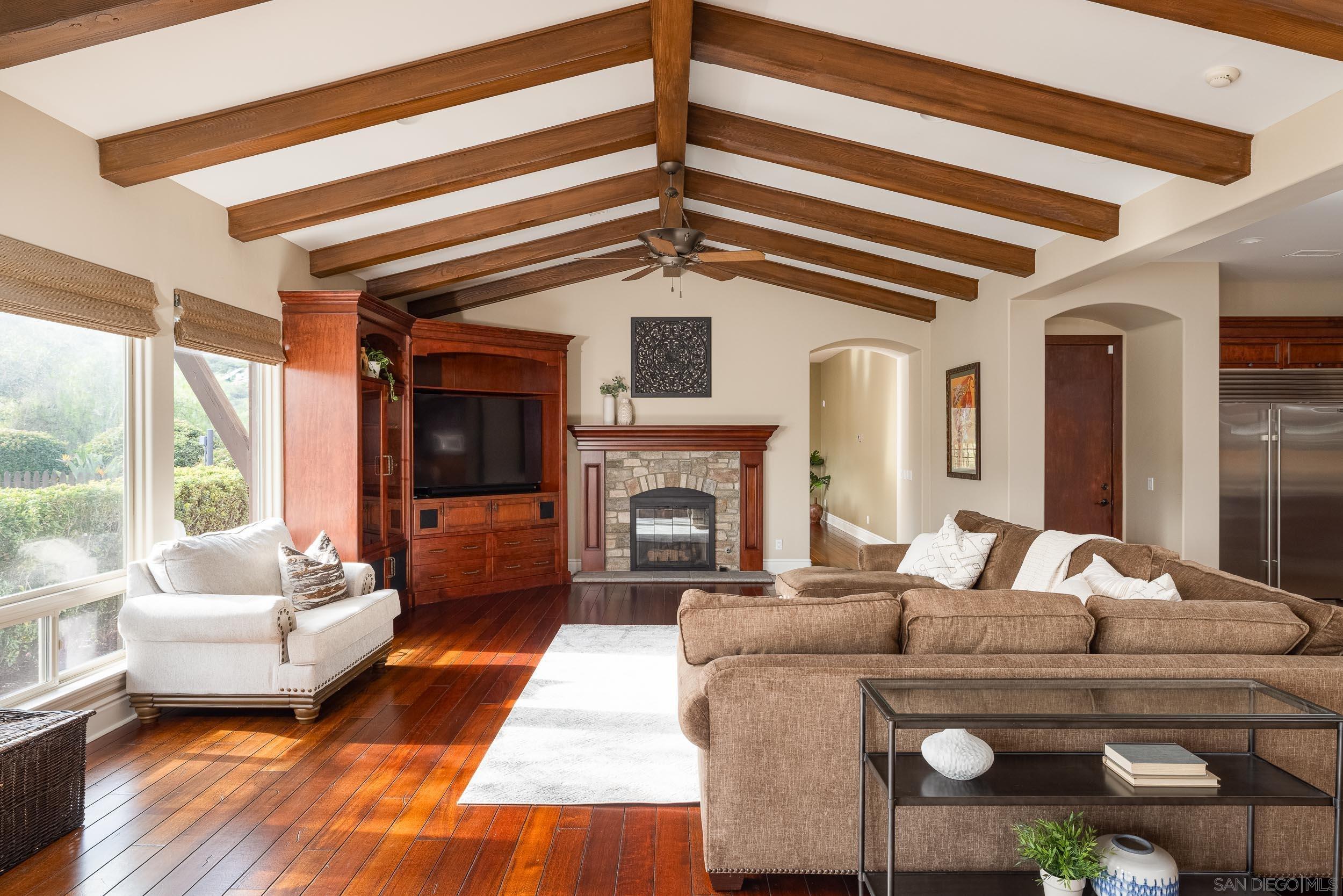 Detail Gallery Image 9 of 51 For 15130  Saddlebrook Ln, Poway,  CA 92064 - 4 Beds | 4/1 Baths