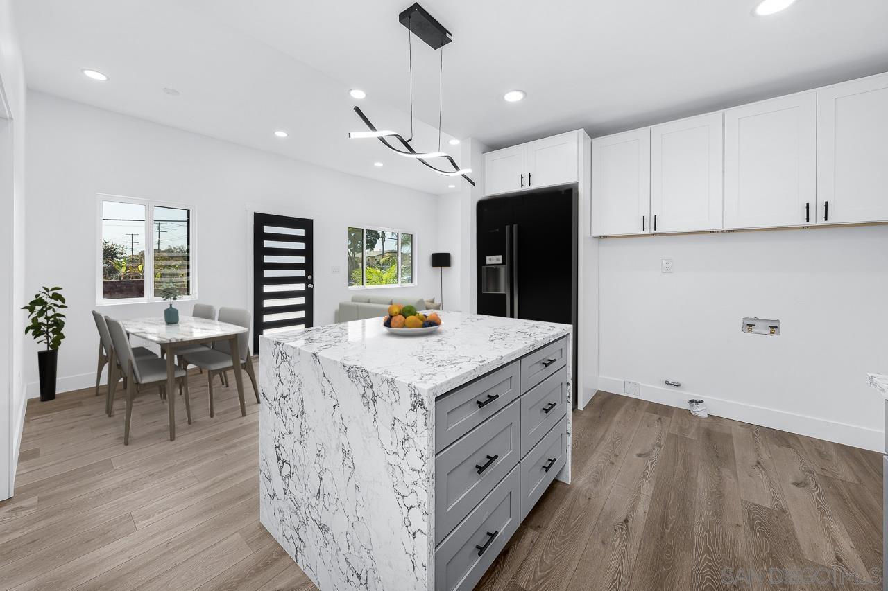 Detail Gallery Image 27 of 74 For 4128-32  Thorn St, San Diego,  CA 92105 - 6 Beds | 5/2 Baths