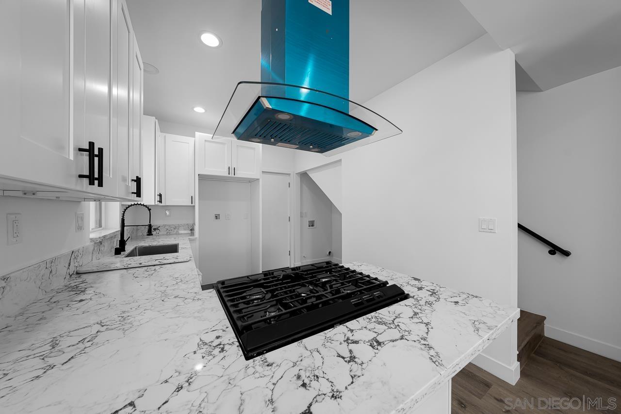 Detail Gallery Image 28 of 74 For 4128-32  Thorn St, San Diego,  CA 92105 - 6 Beds | 5/2 Baths