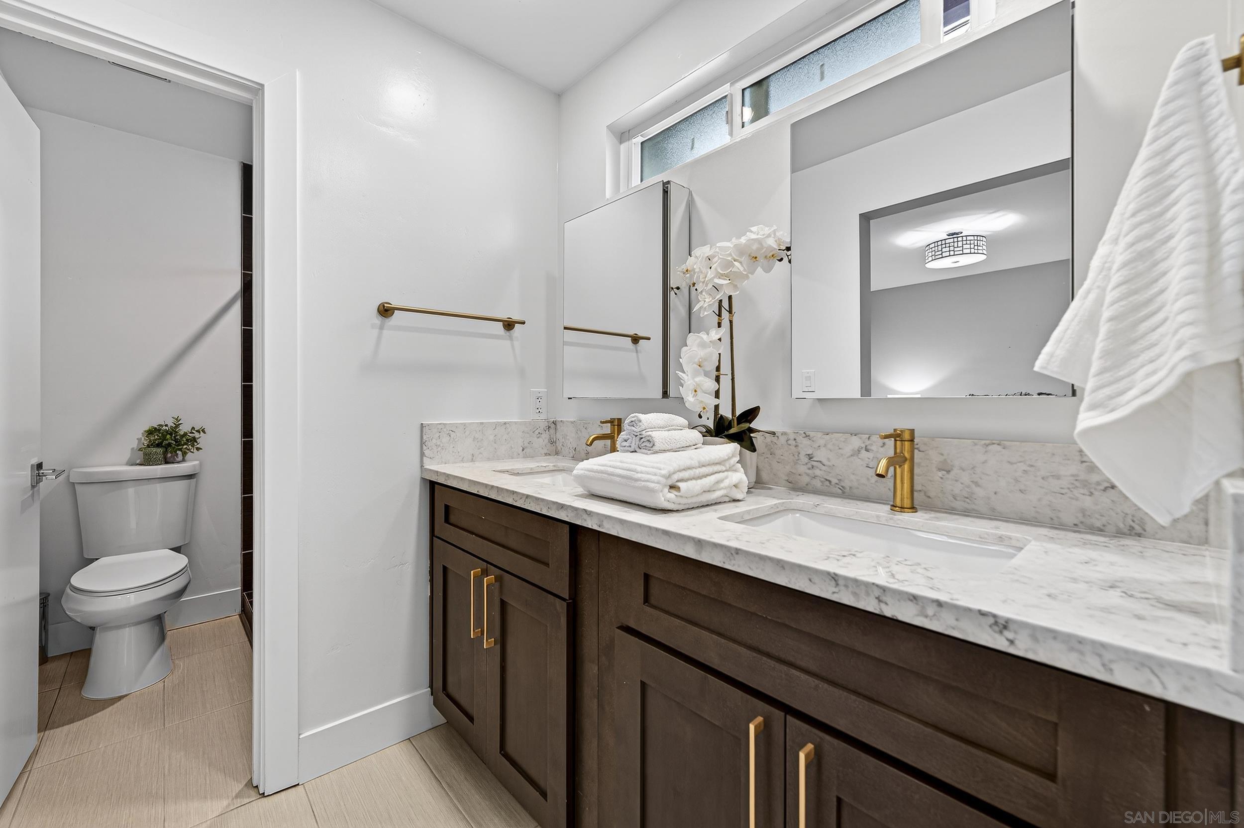 Detail Gallery Image 11 of 42 For 7756  Lake Adlon Dr, San Diego,  CA 92119 - 3 Beds | 2 Baths