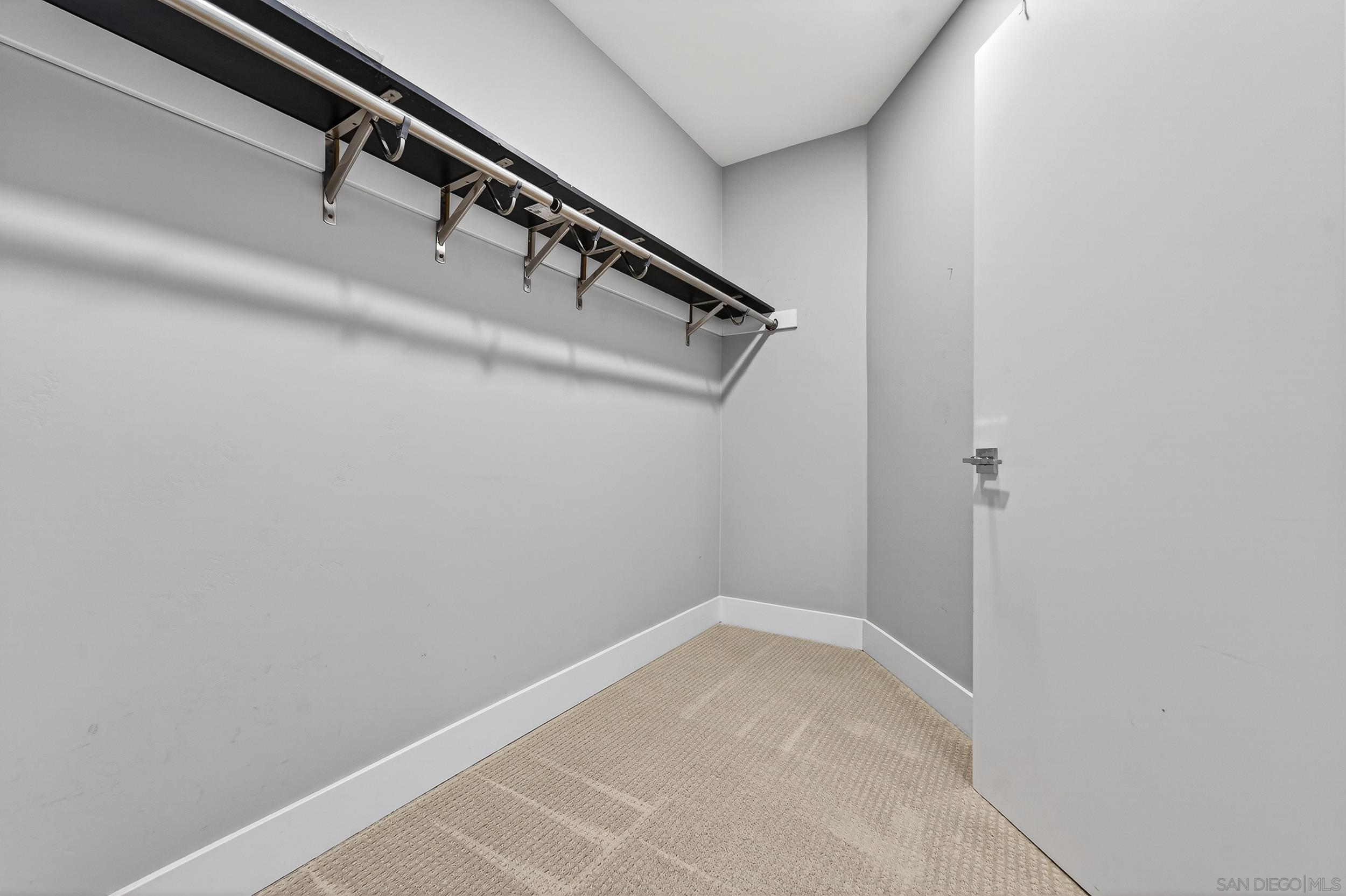 Detail Gallery Image 13 of 42 For 7756  Lake Adlon Dr, San Diego,  CA 92119 - 3 Beds | 2 Baths