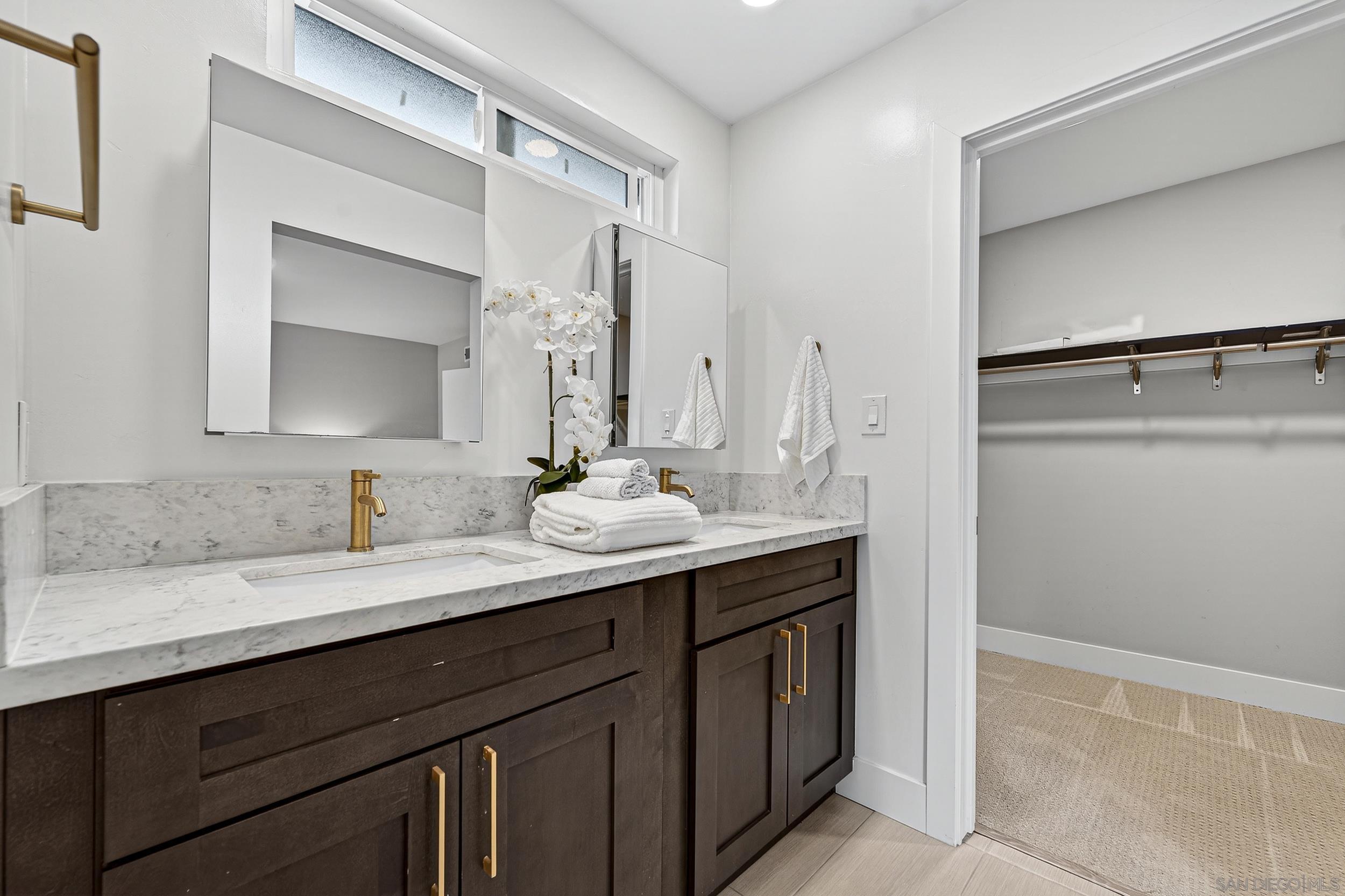 Detail Gallery Image 14 of 42 For 7756  Lake Adlon Dr, San Diego,  CA 92119 - 3 Beds | 2 Baths